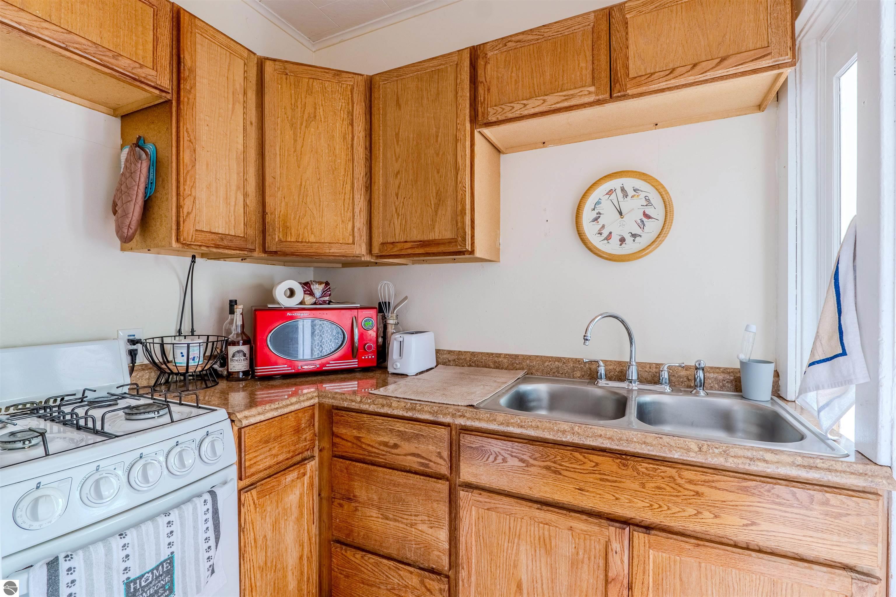 1102 Chestnut Street