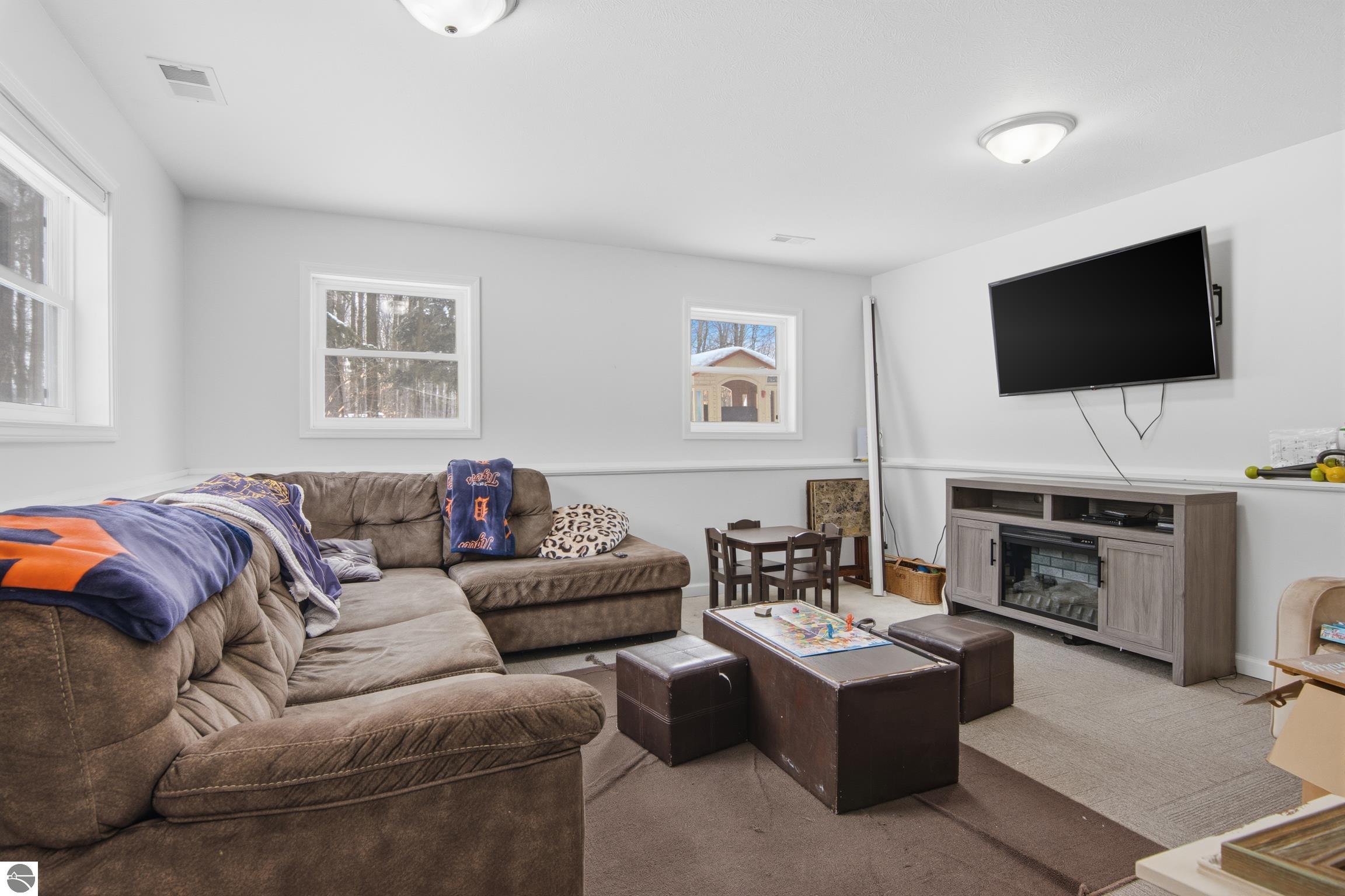 4214 Antioch Drive
