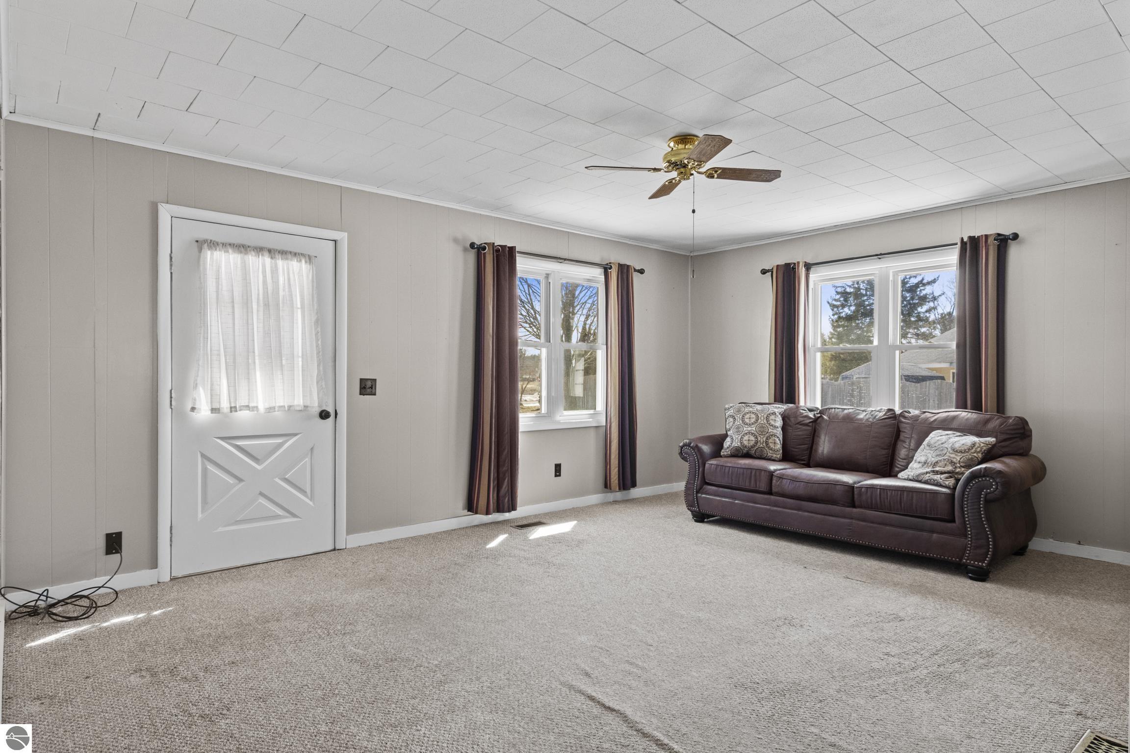 5046 W Main Street SW