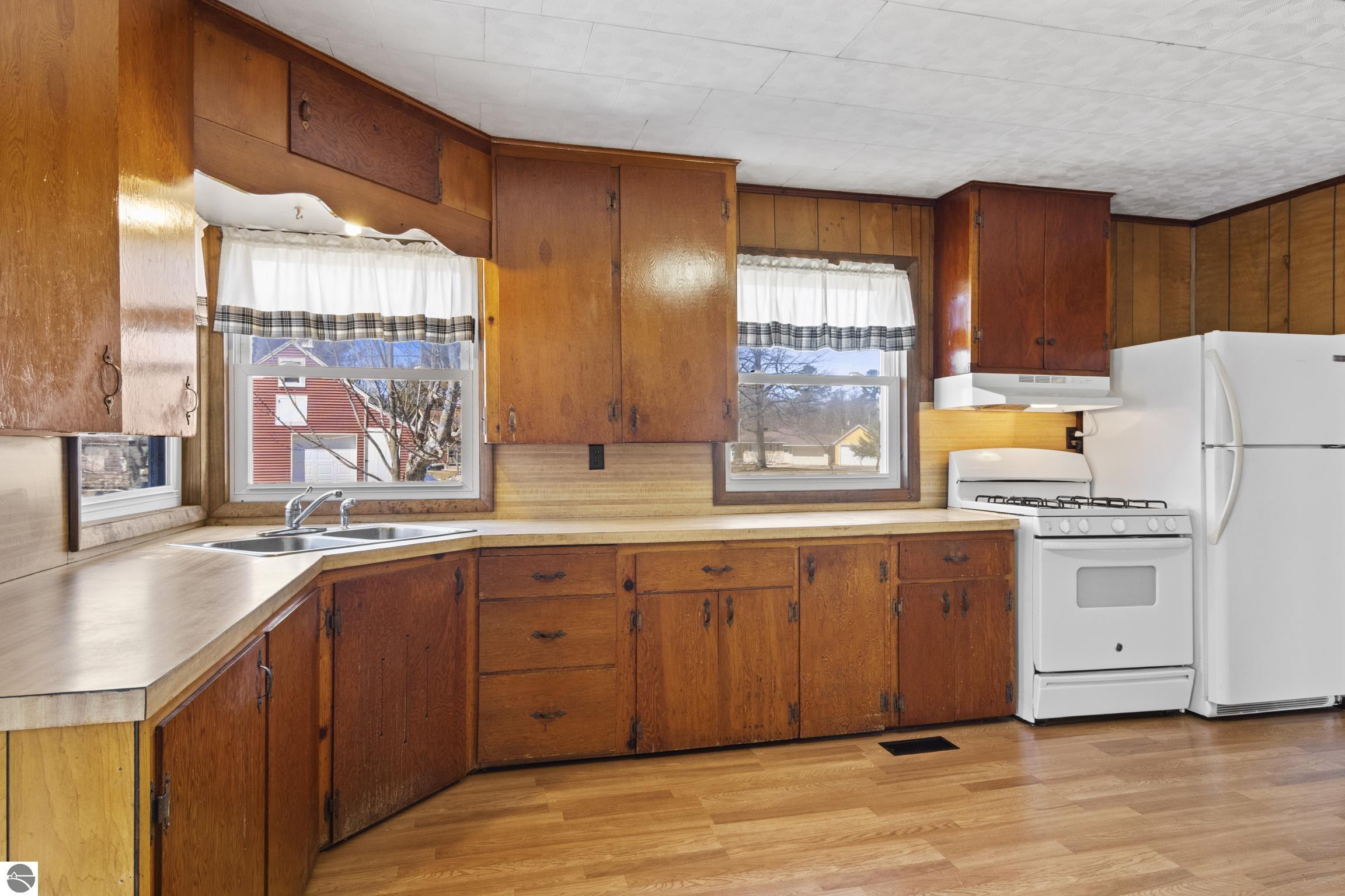 5046 W Main Street SW