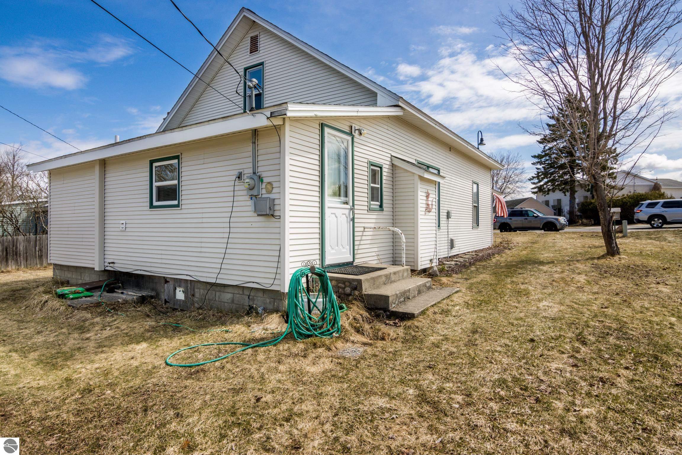 8952 S Kasson Street