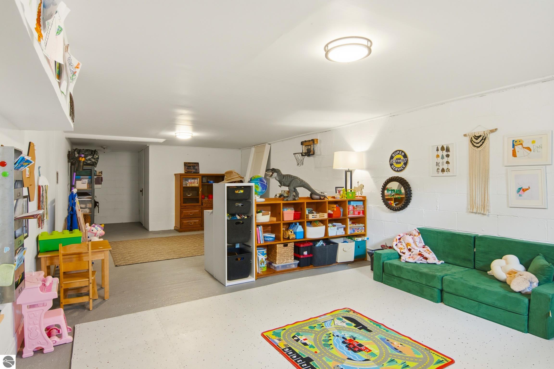 10099 W Aylsworth Street