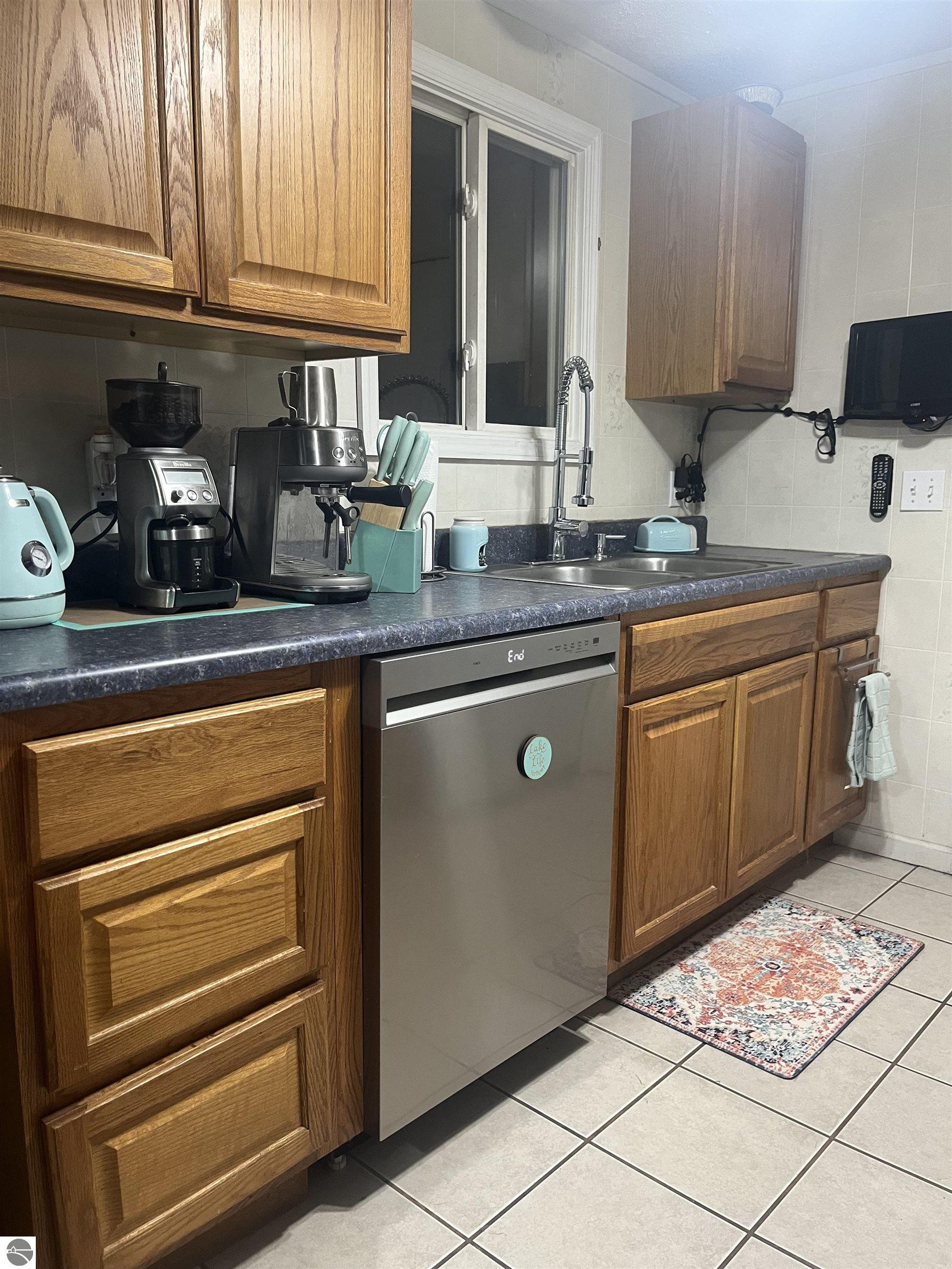 9452 N Manitou Trail