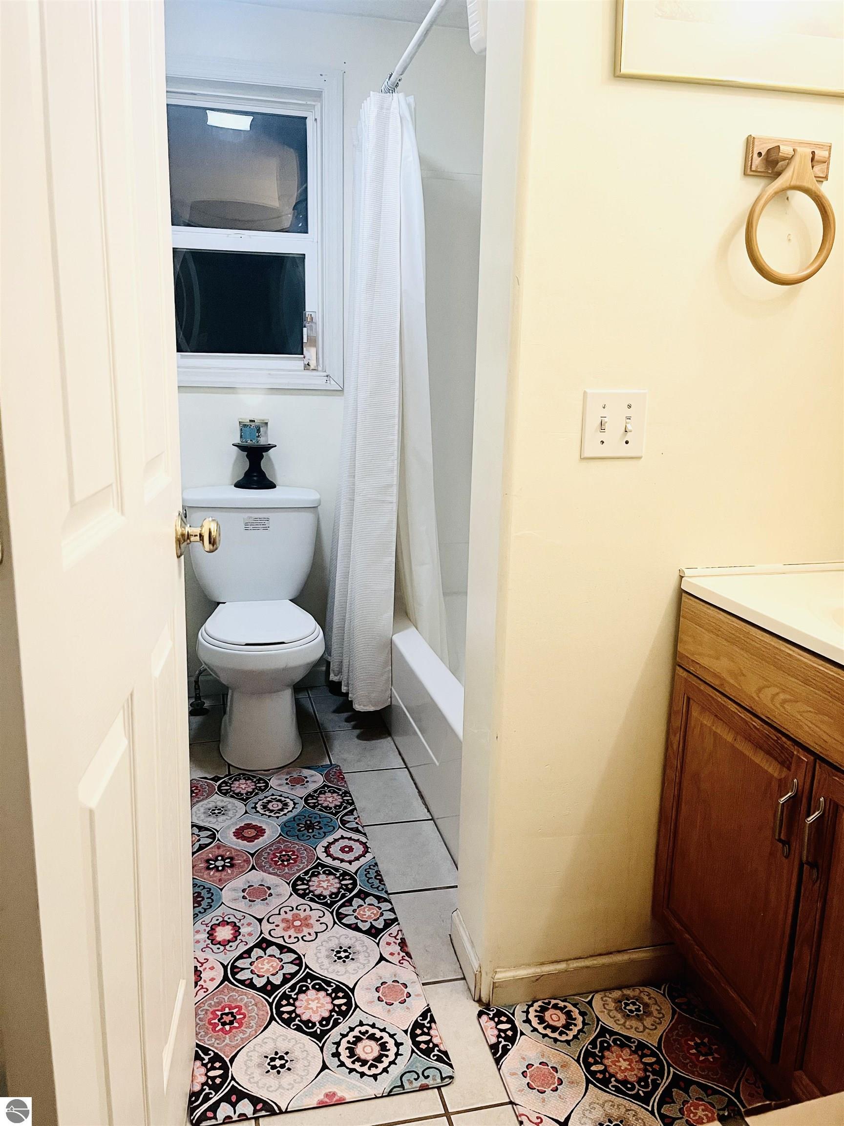 9452 N Manitou Trail