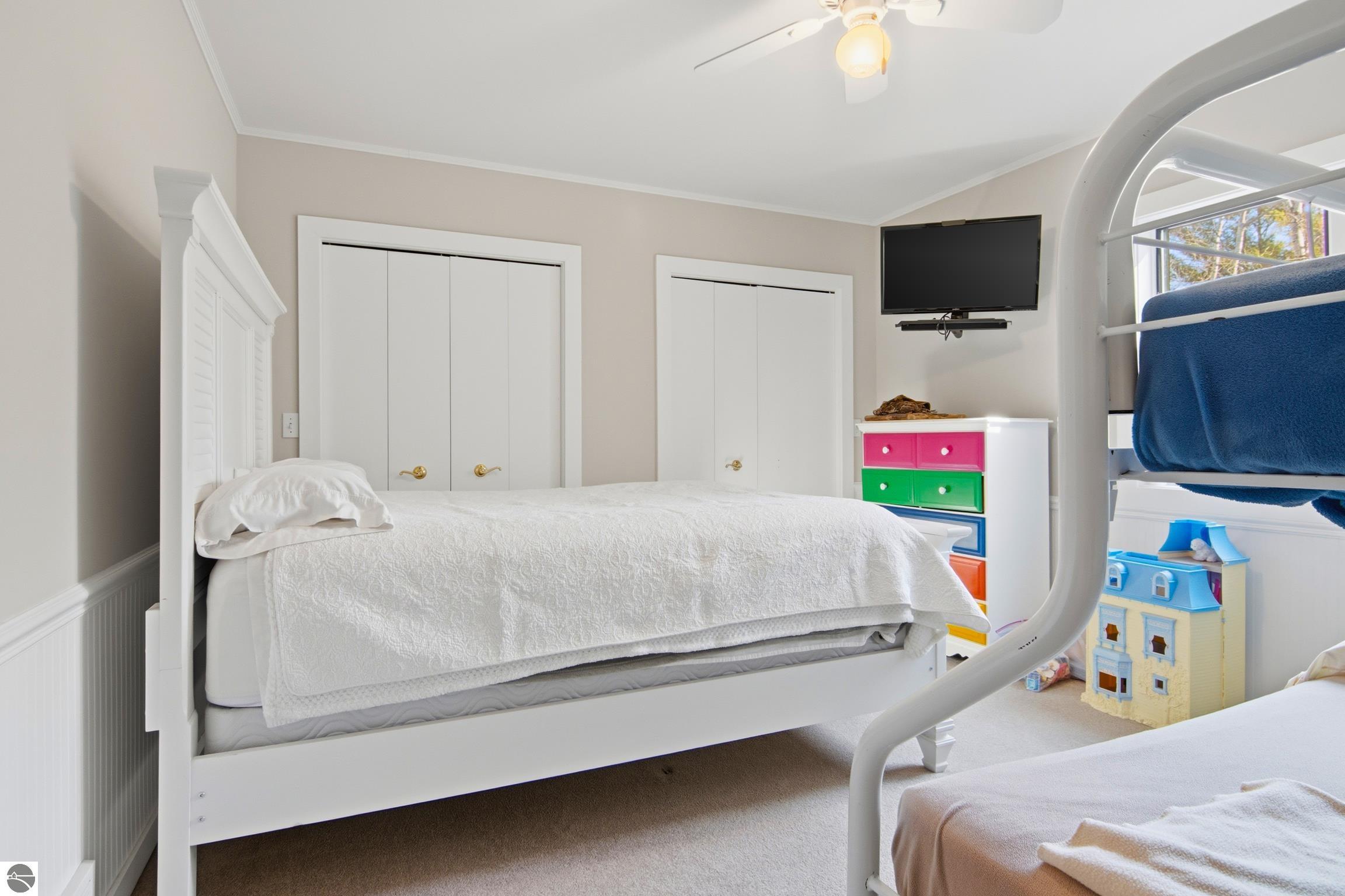 708 E Sugar Bay Lane