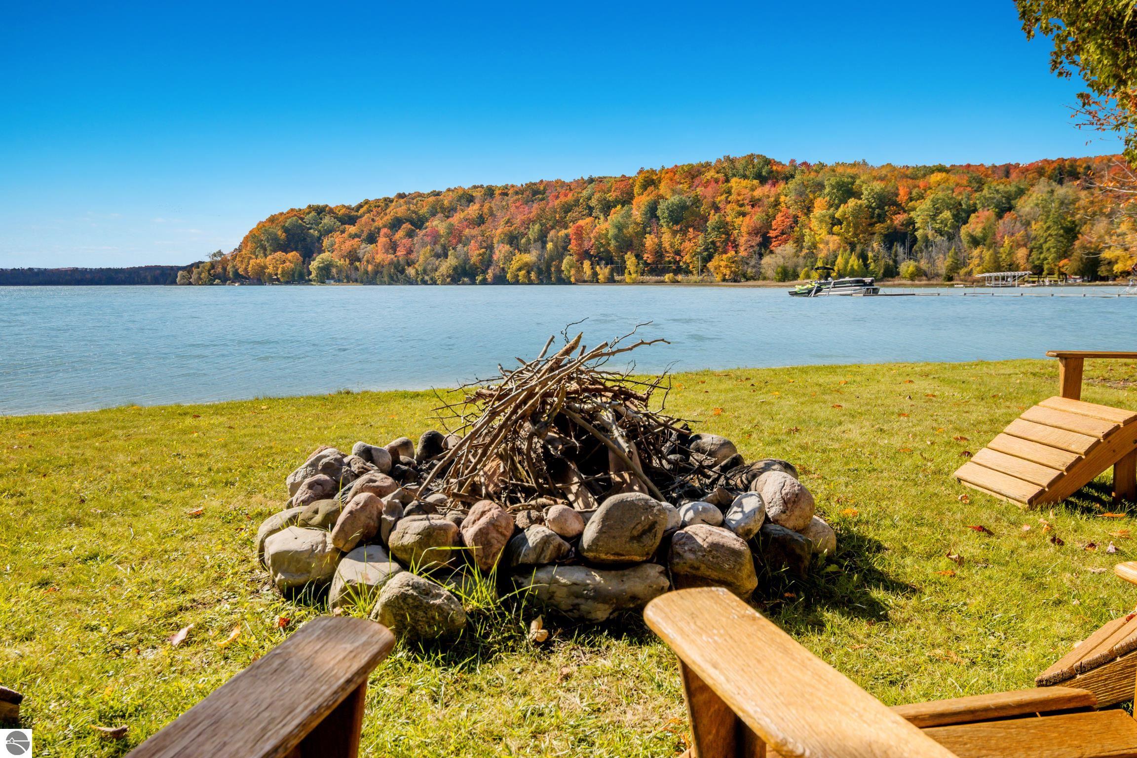 348 E Sugar Bay Lane