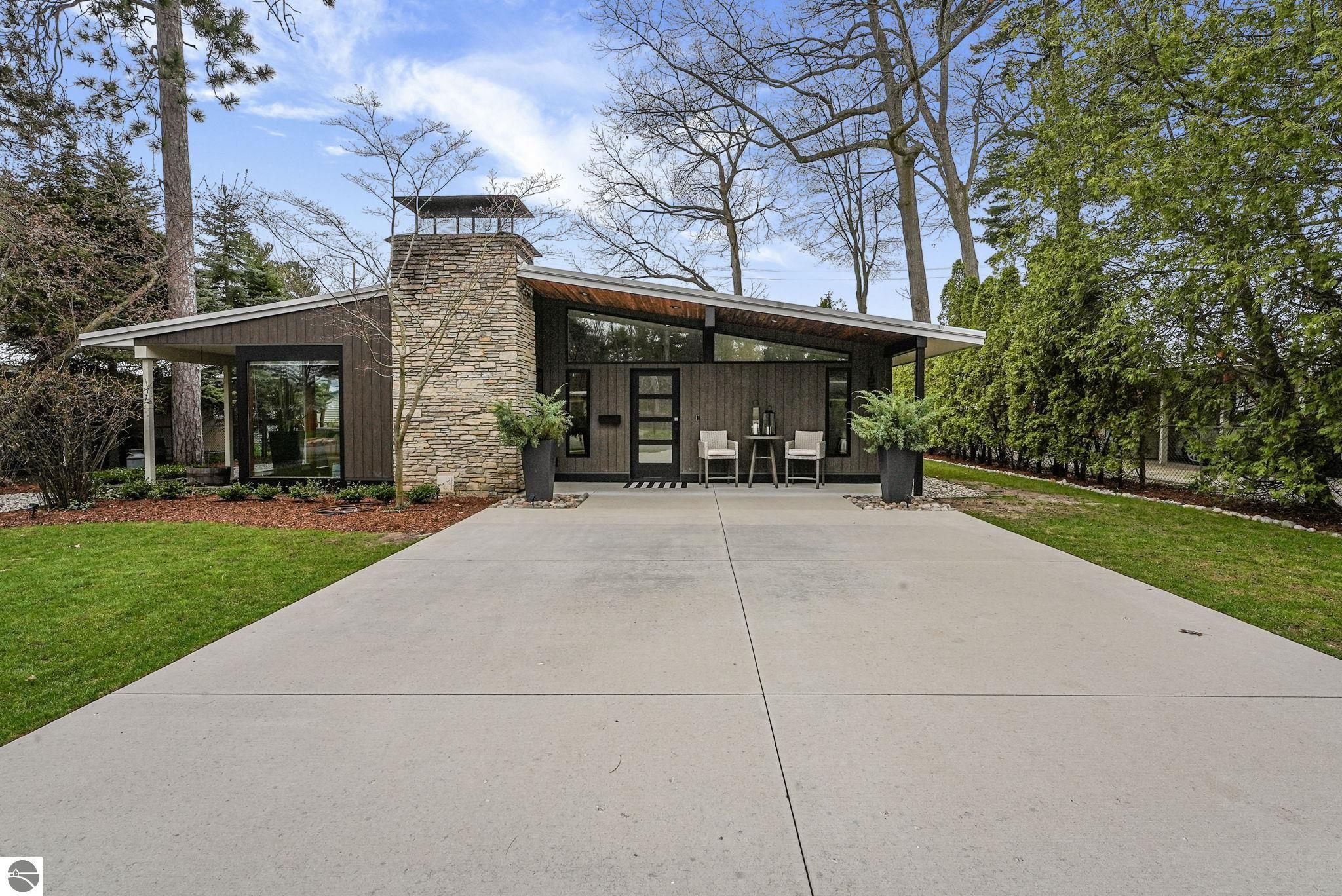 1236 Anderson Road