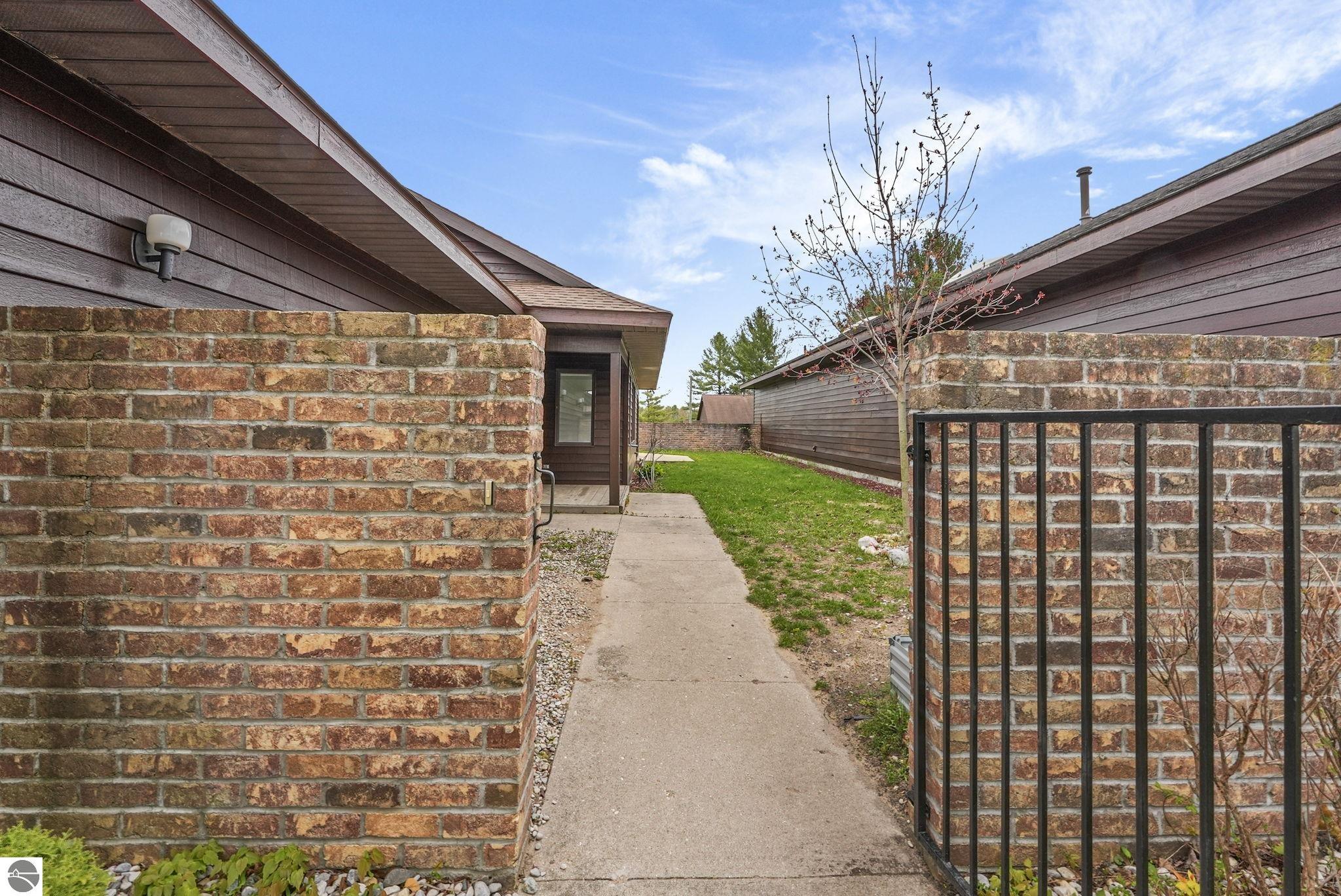 2130 E Hammond Place # 82