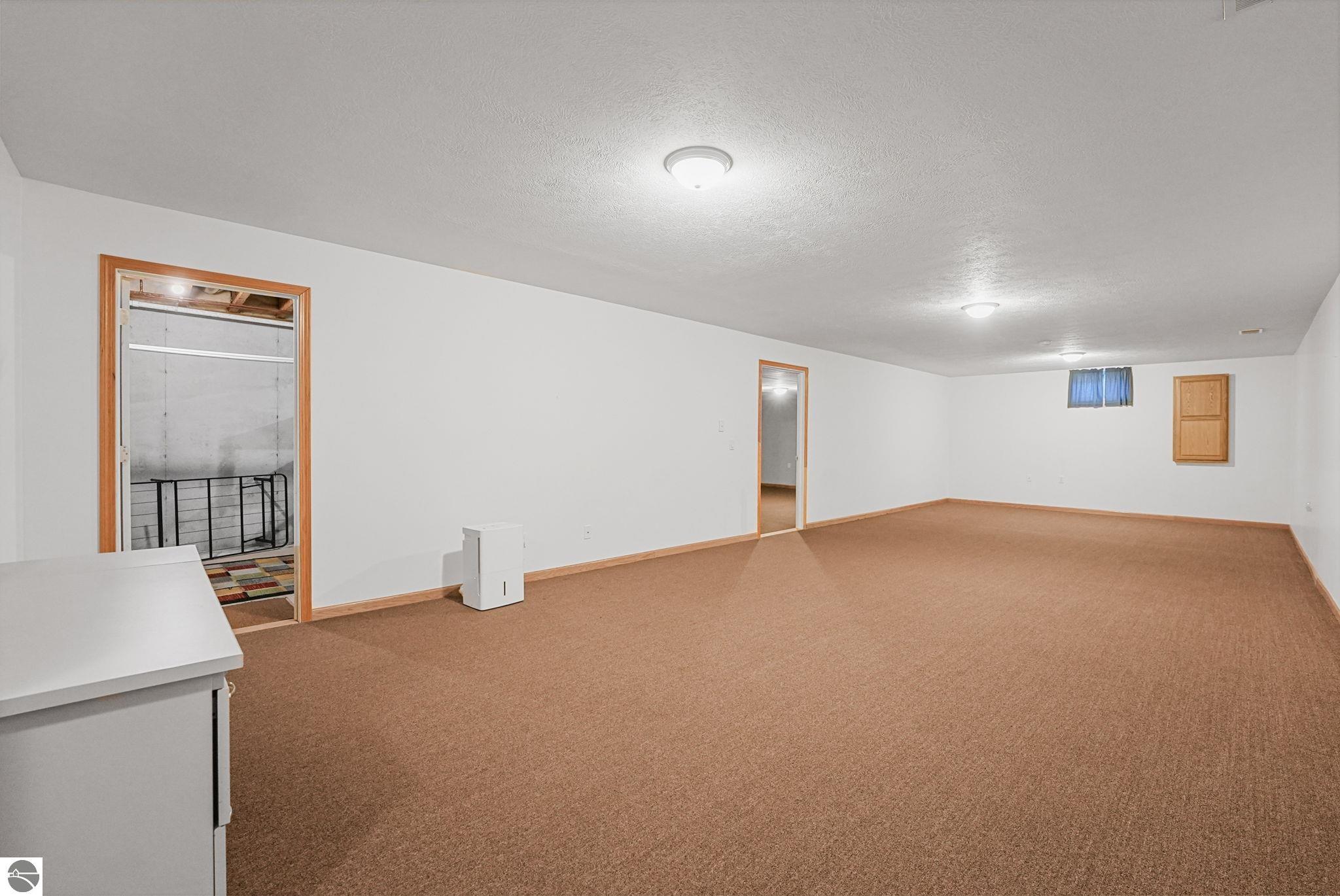 9239 Evergreen