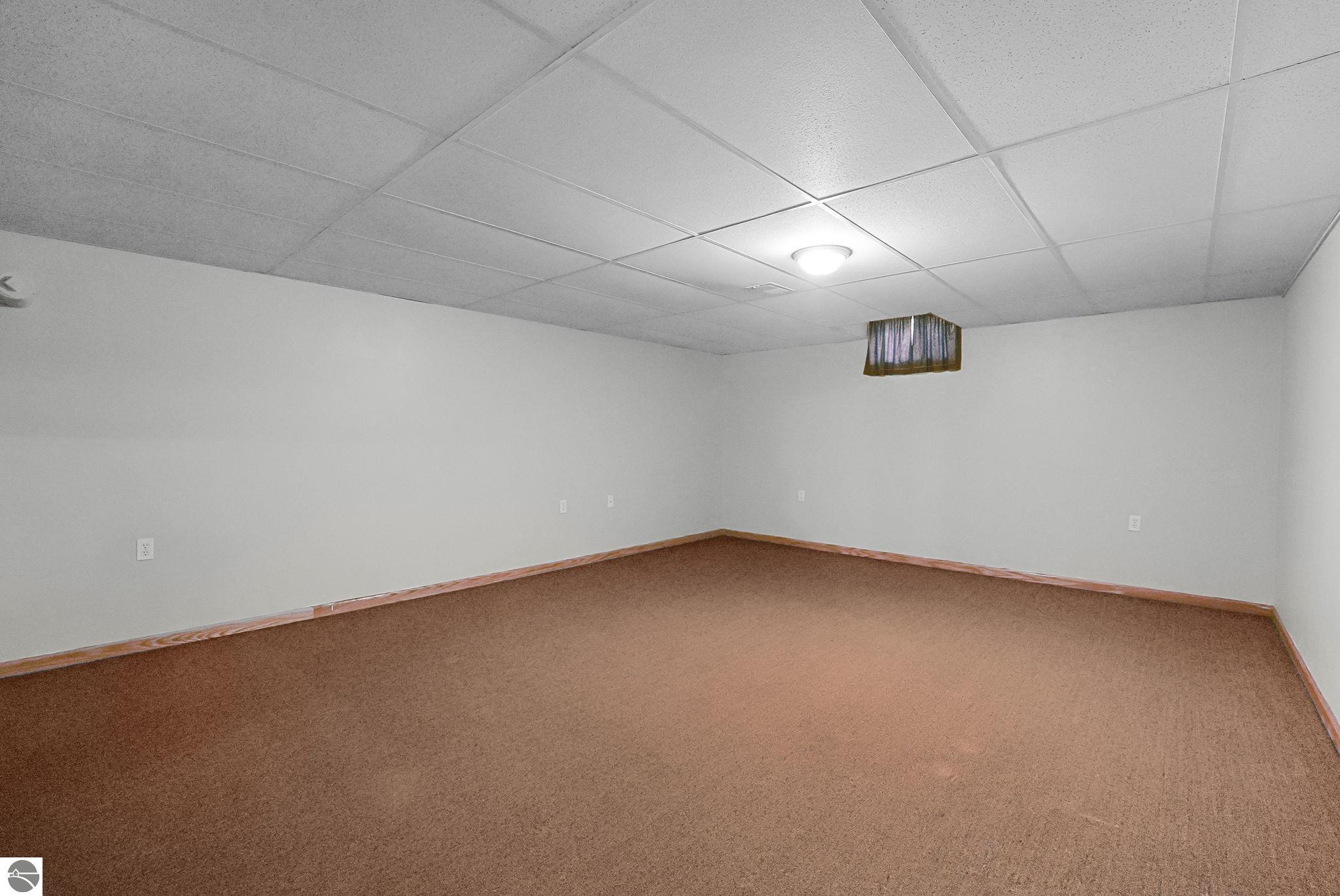 9239 Evergreen