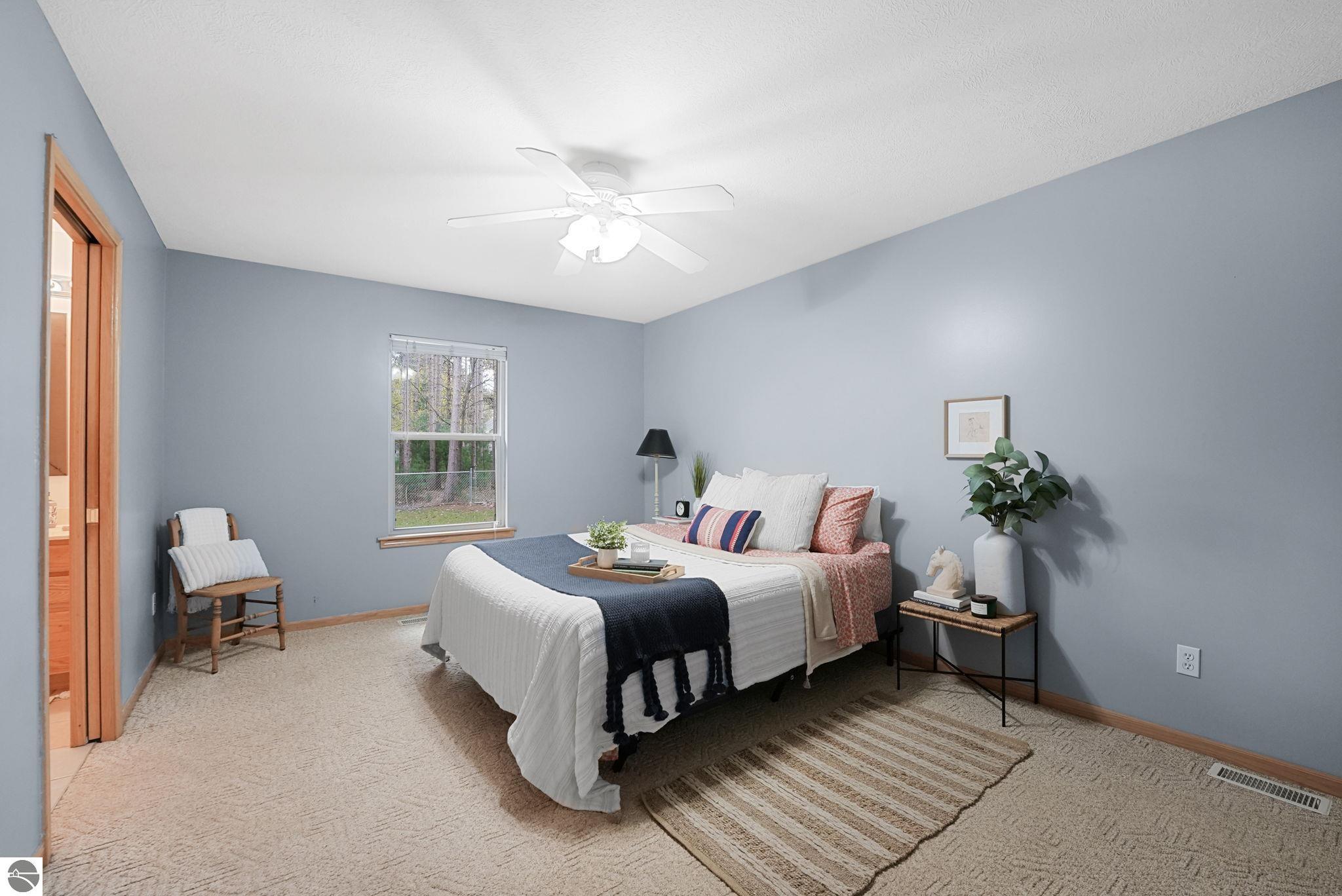 9239 Evergreen