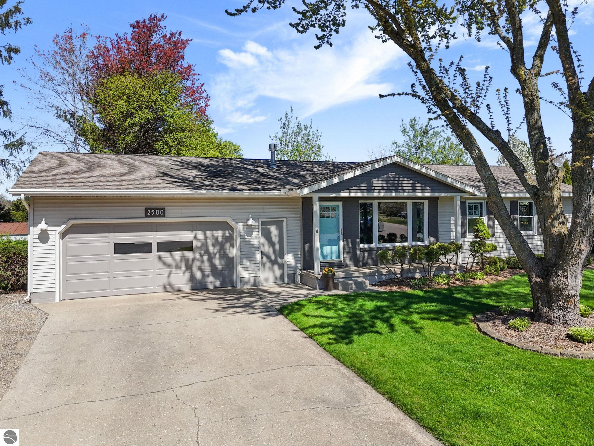 2900 Victoria Drive
