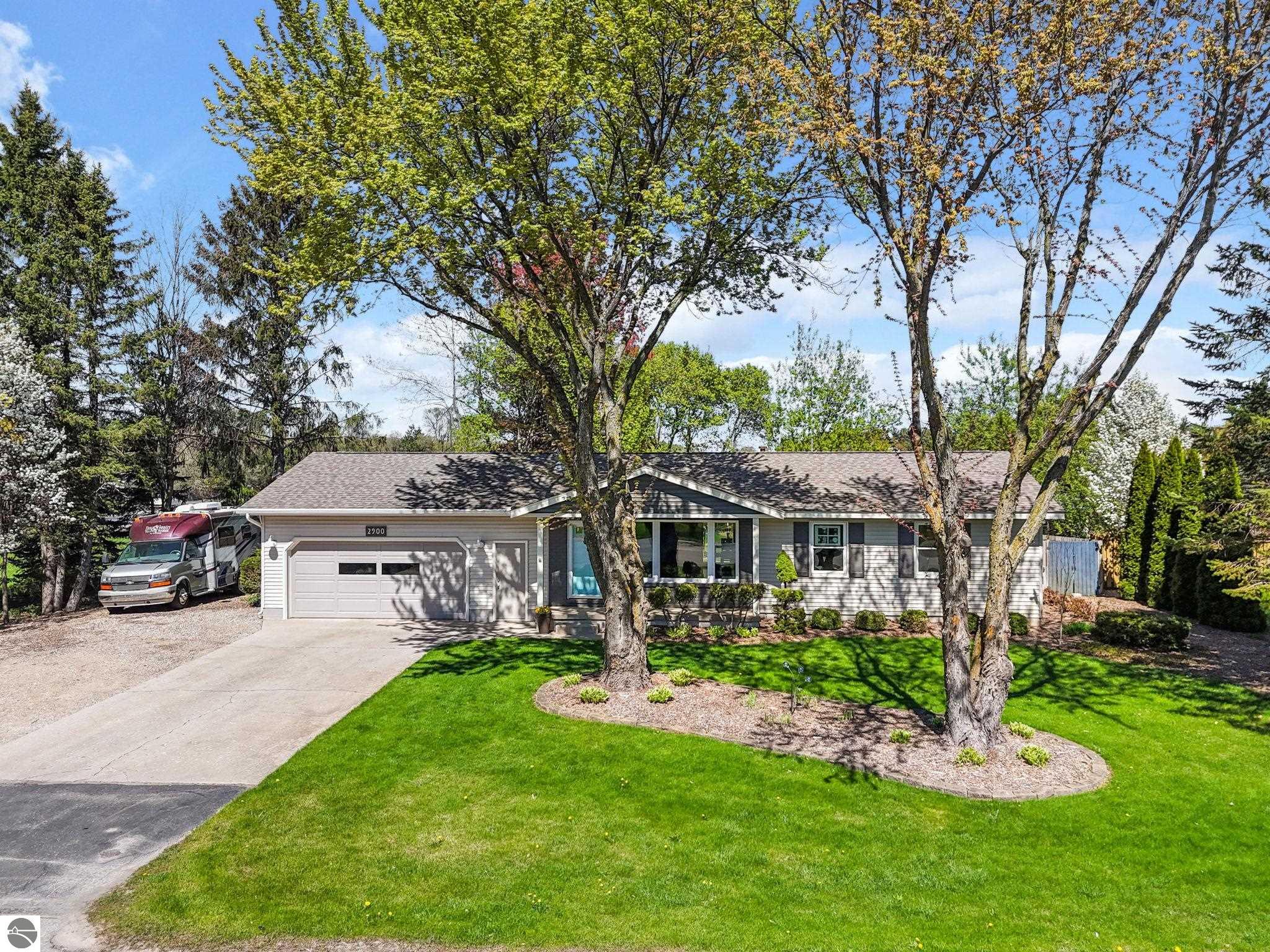 2900 Victoria Drive