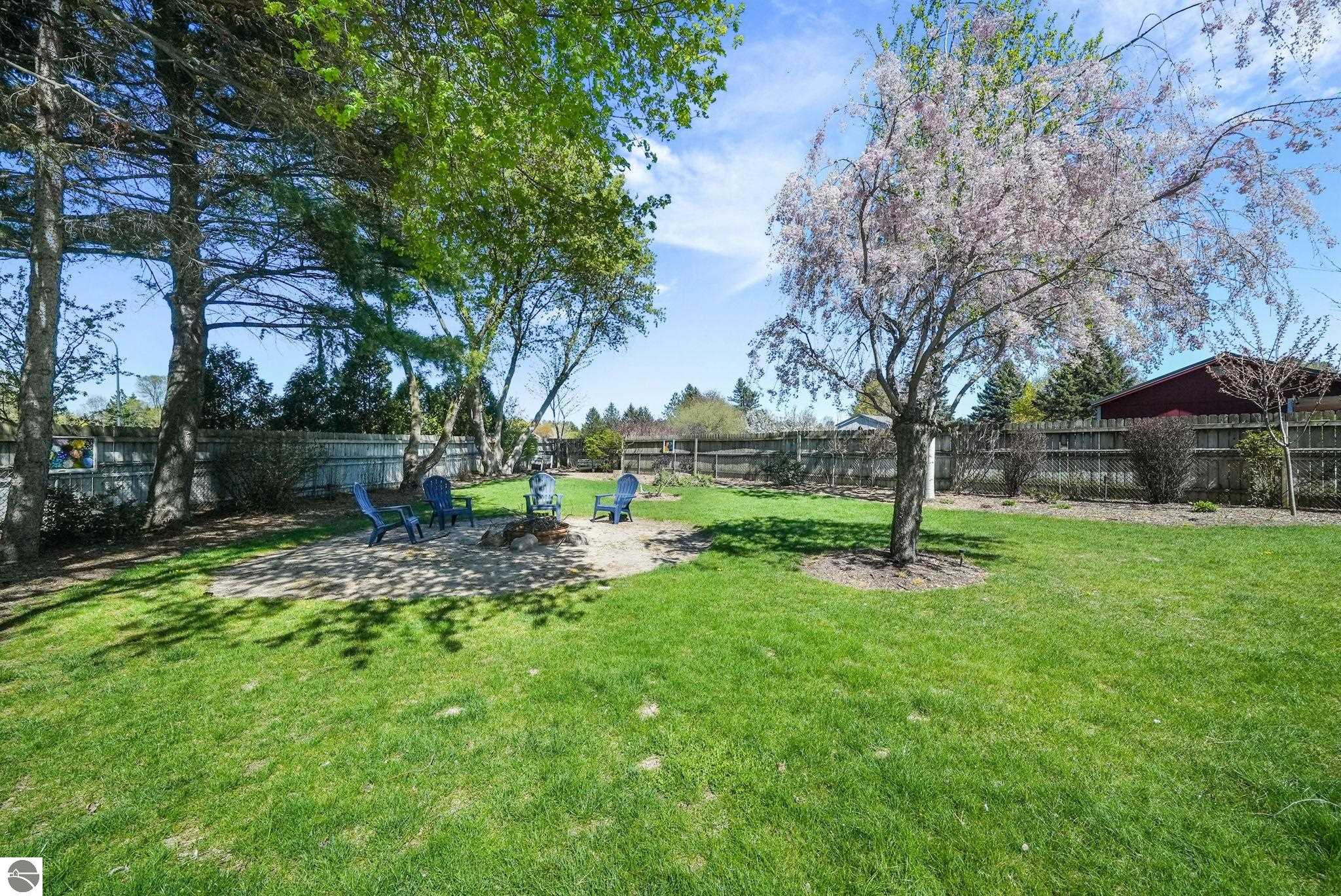 2900 Victoria Drive