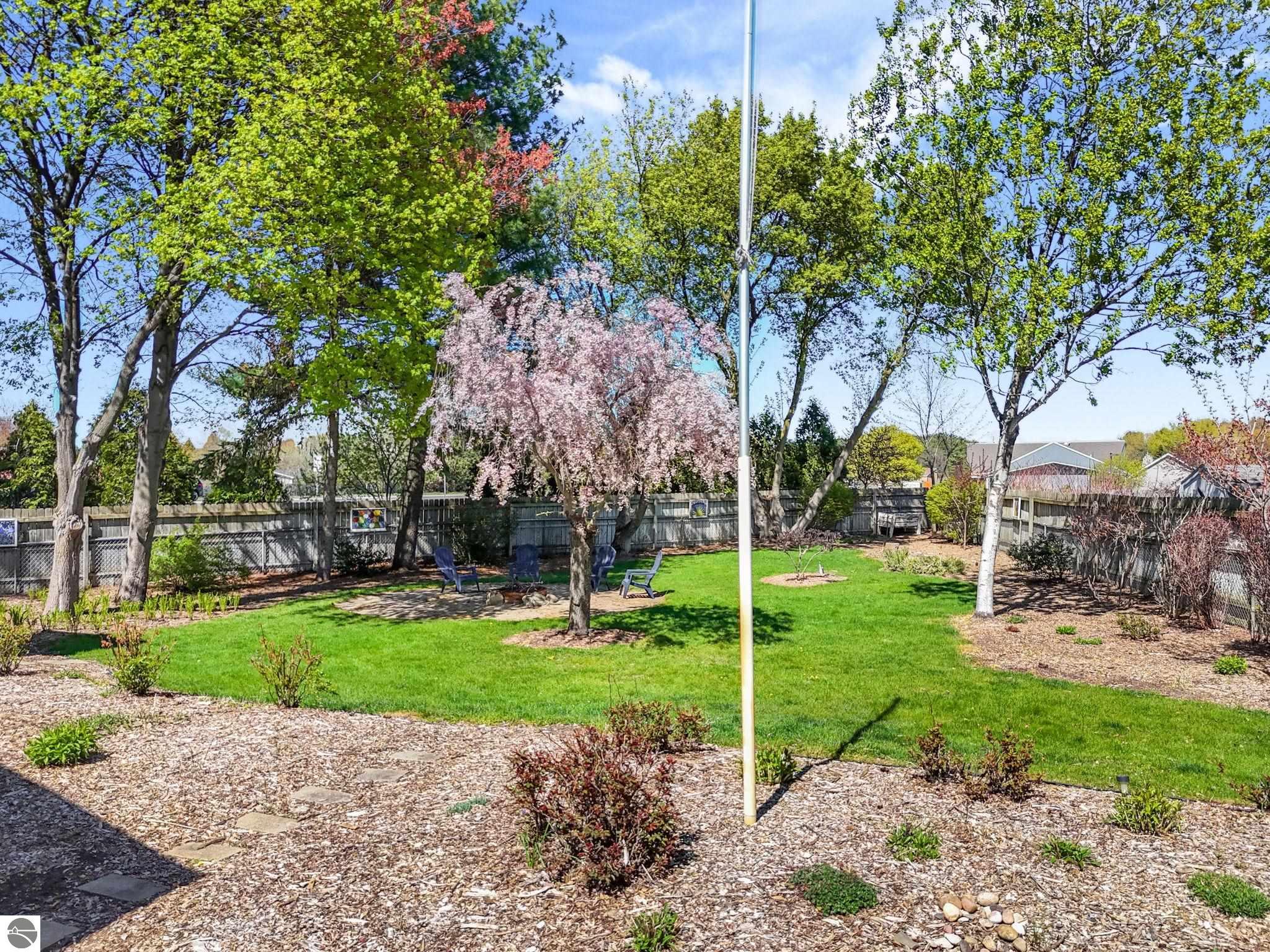 2900 Victoria Drive