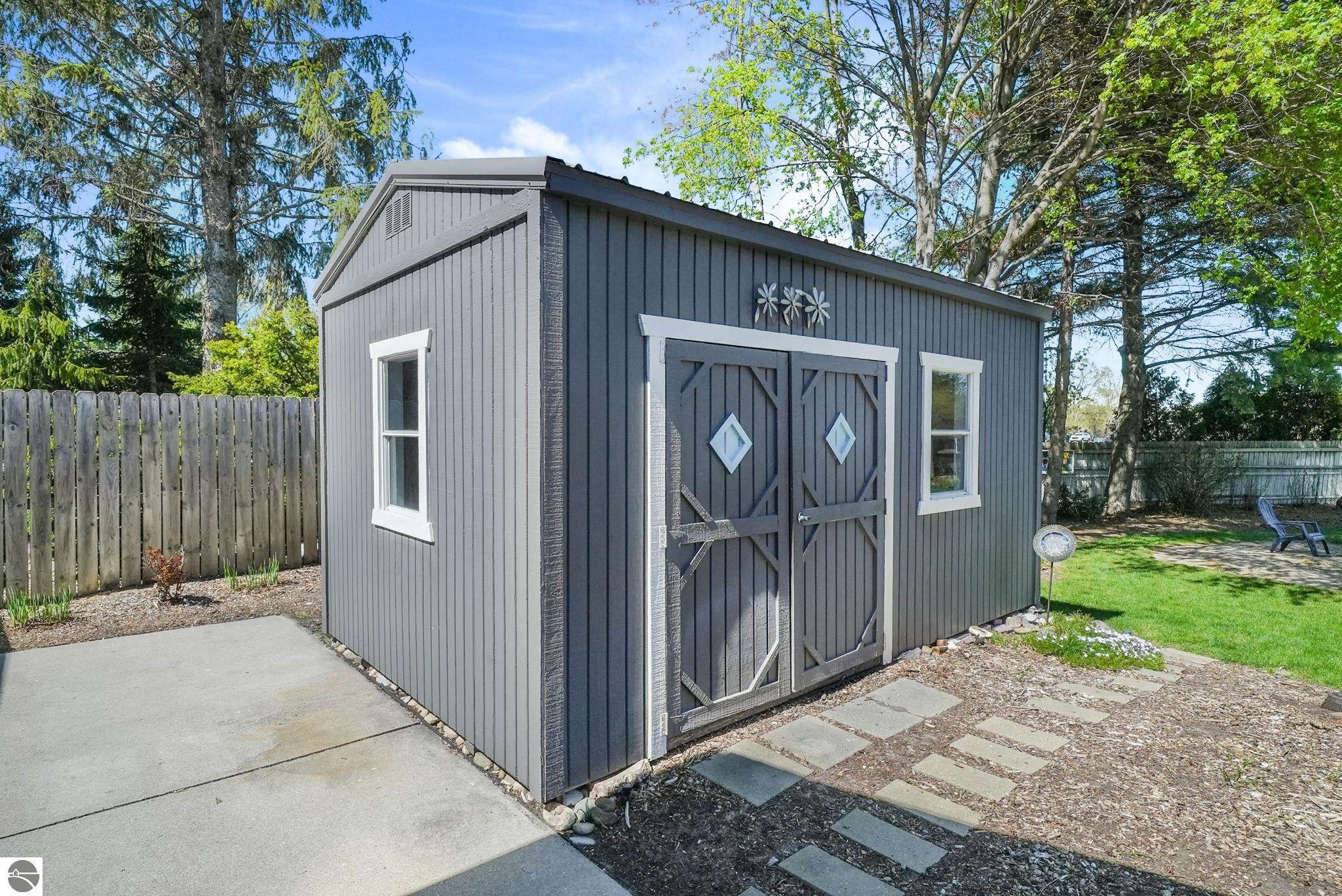 2900 Victoria Drive