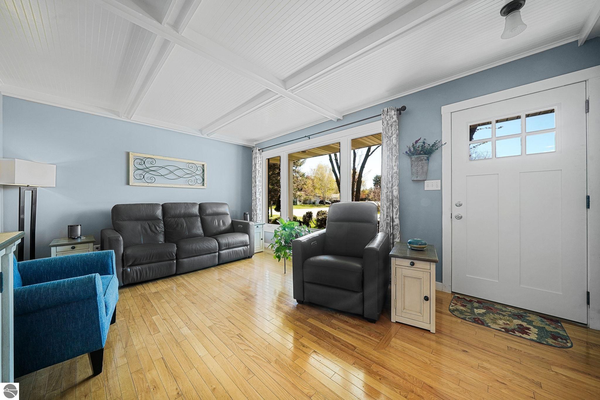 2900 Victoria Drive