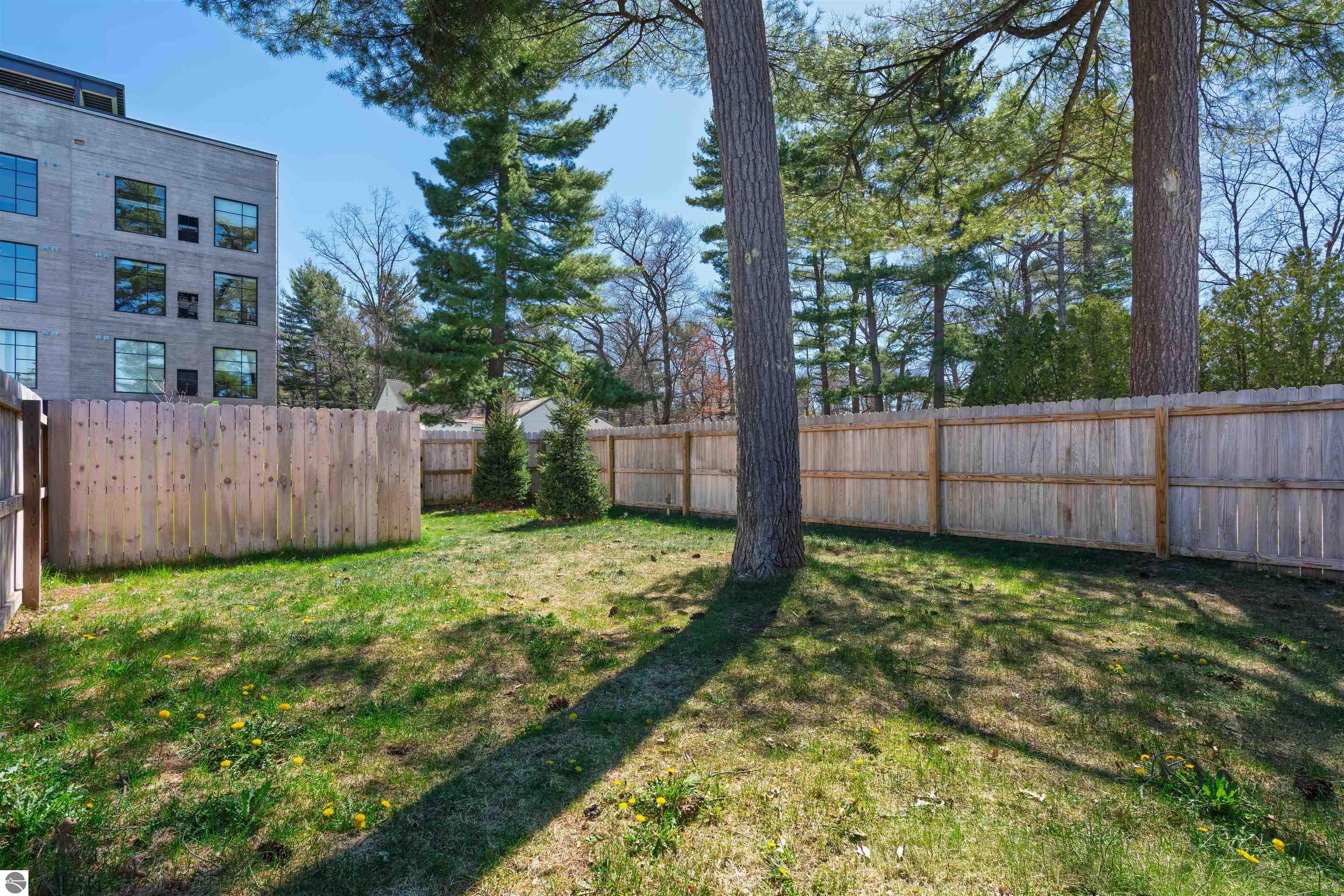 1825 E Eighth Street # 220