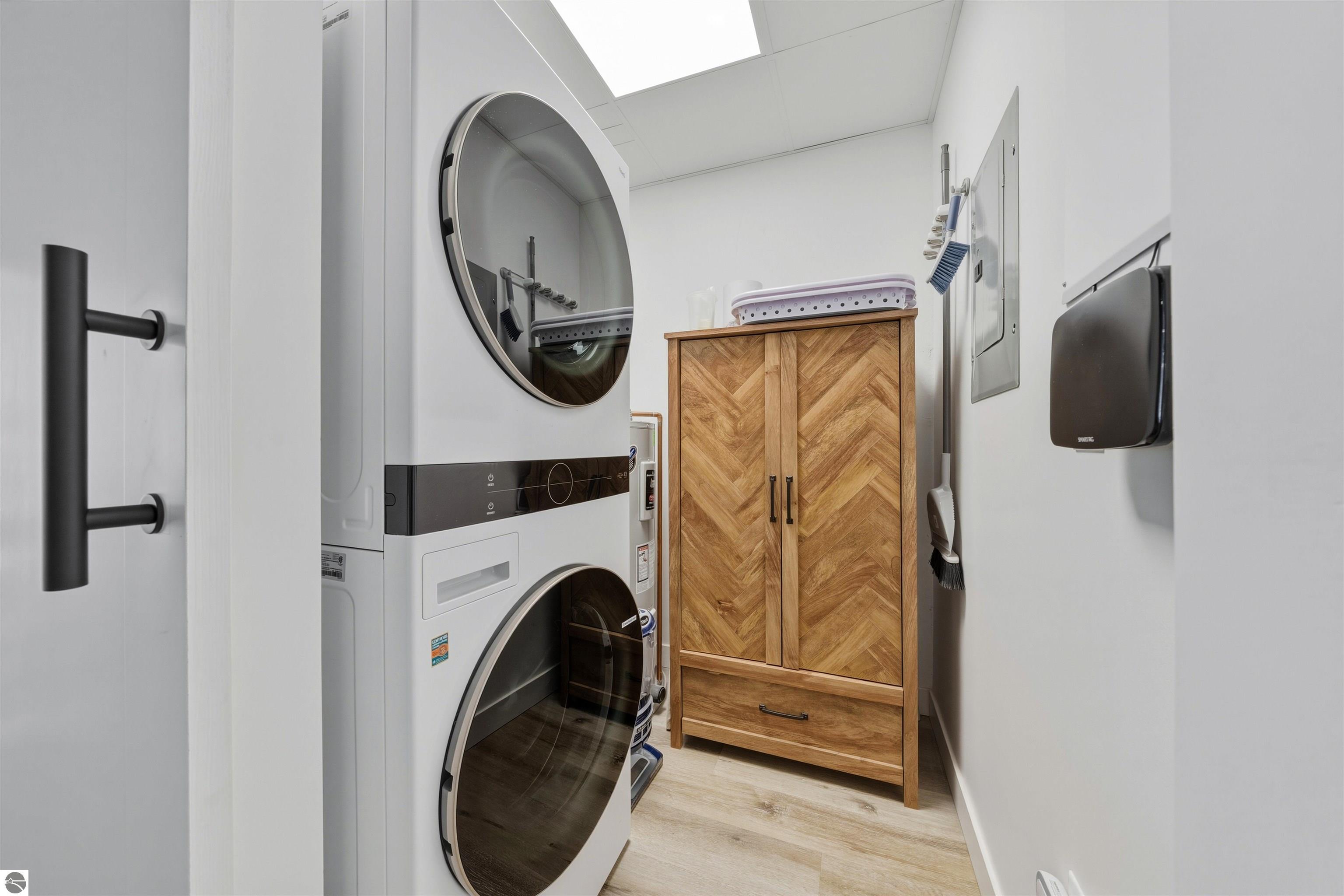 1825 E Eighth Street # 220