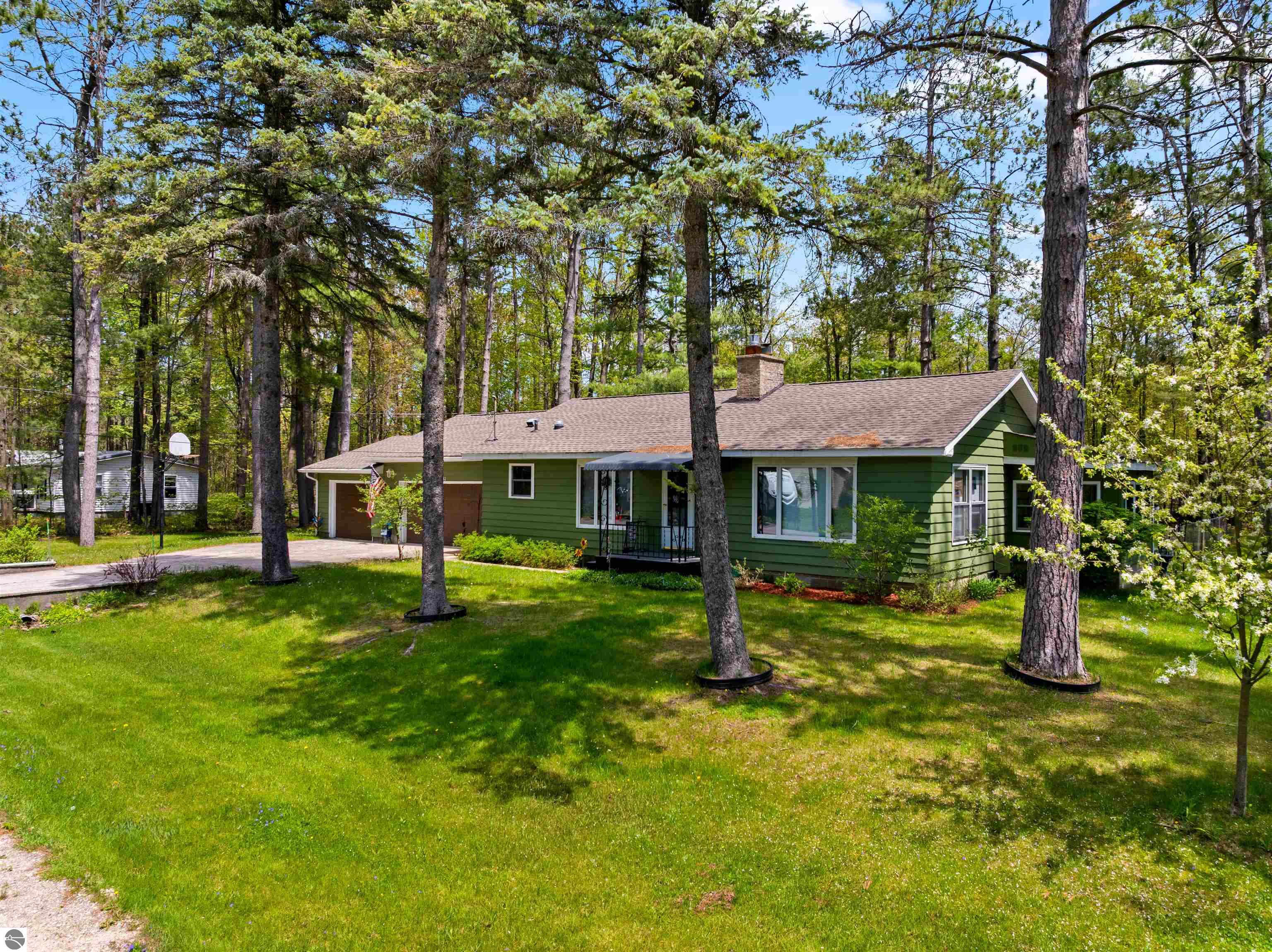 3081 Green Tree Drive