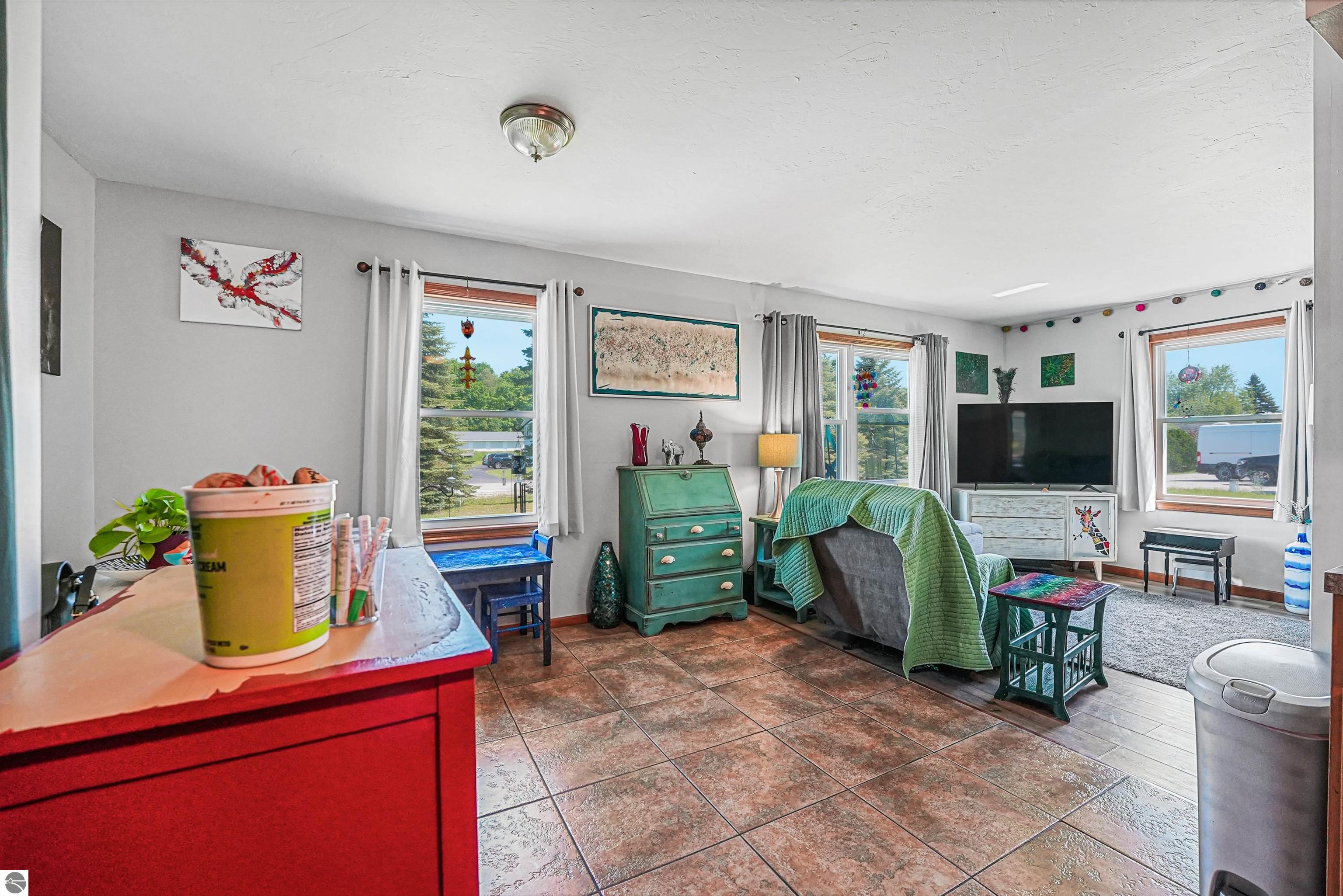 3434 Mahoney Drive