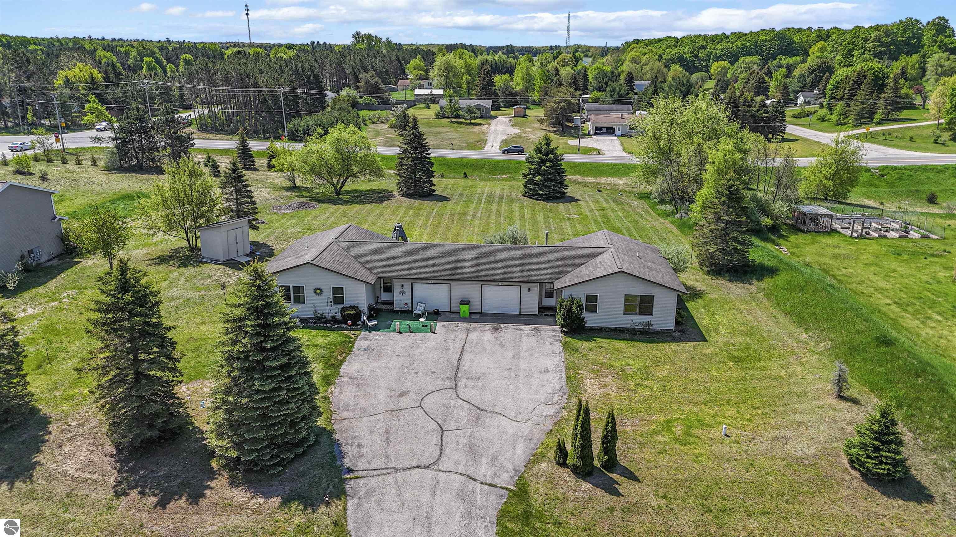 3434 Mahoney Drive