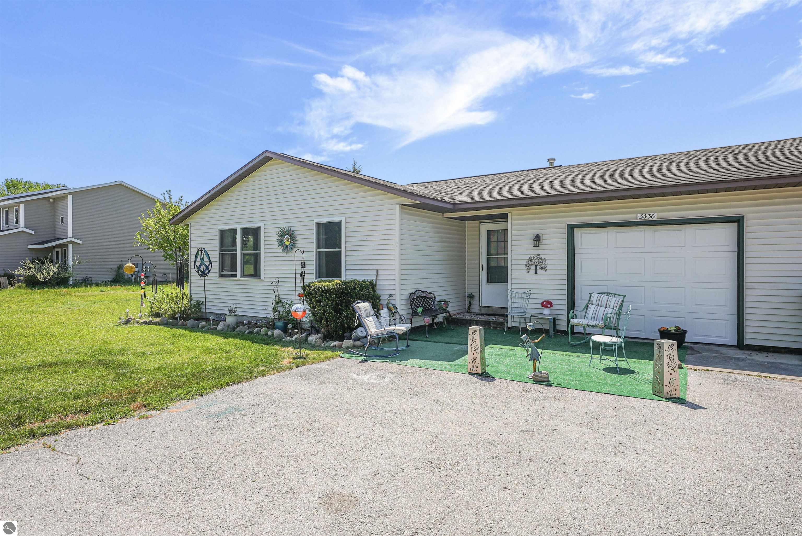3434 Mahoney Drive