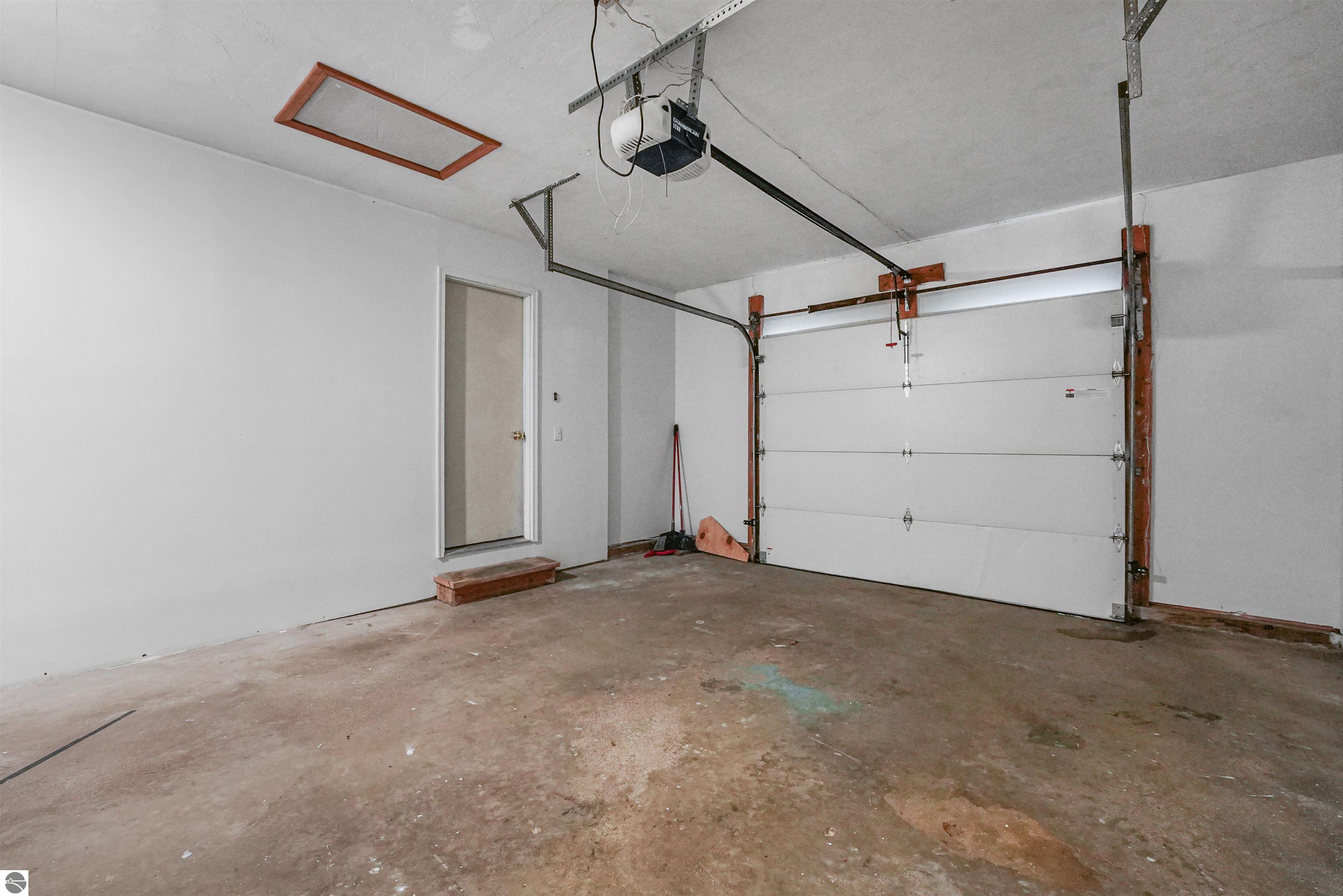 3434 Mahoney Drive
