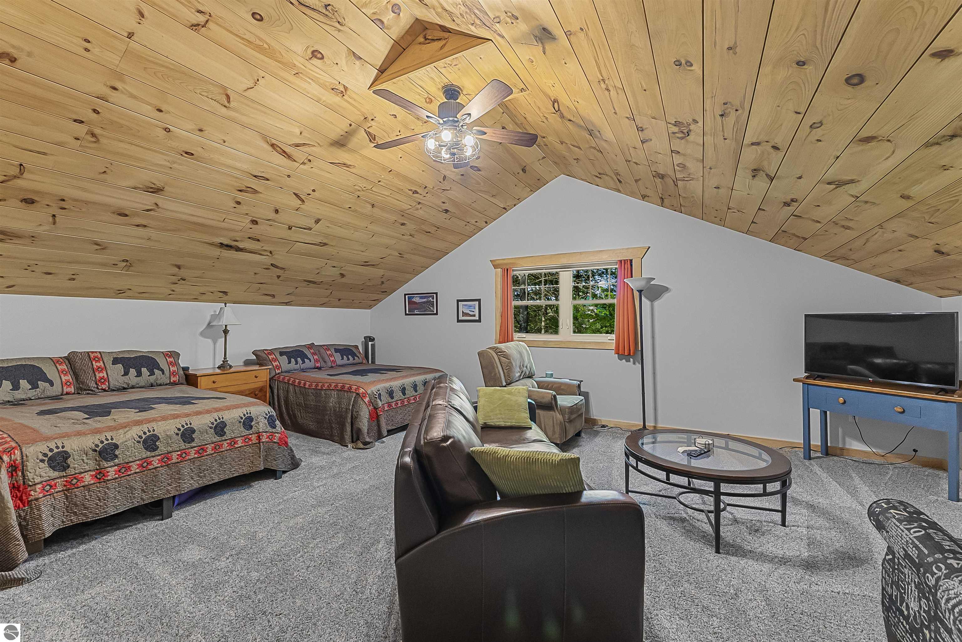 8088 N Roberts Road