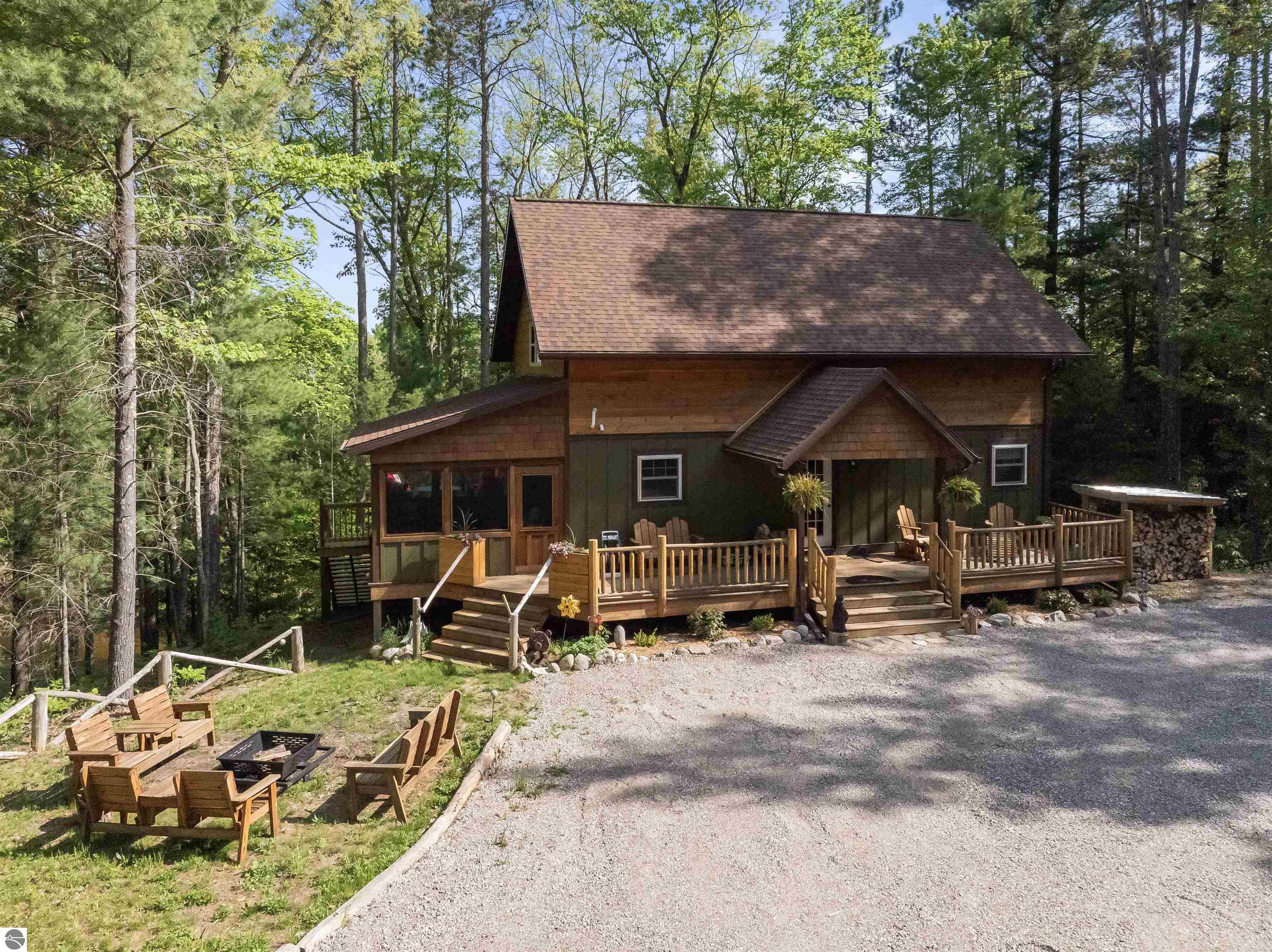8088 N Roberts Road
