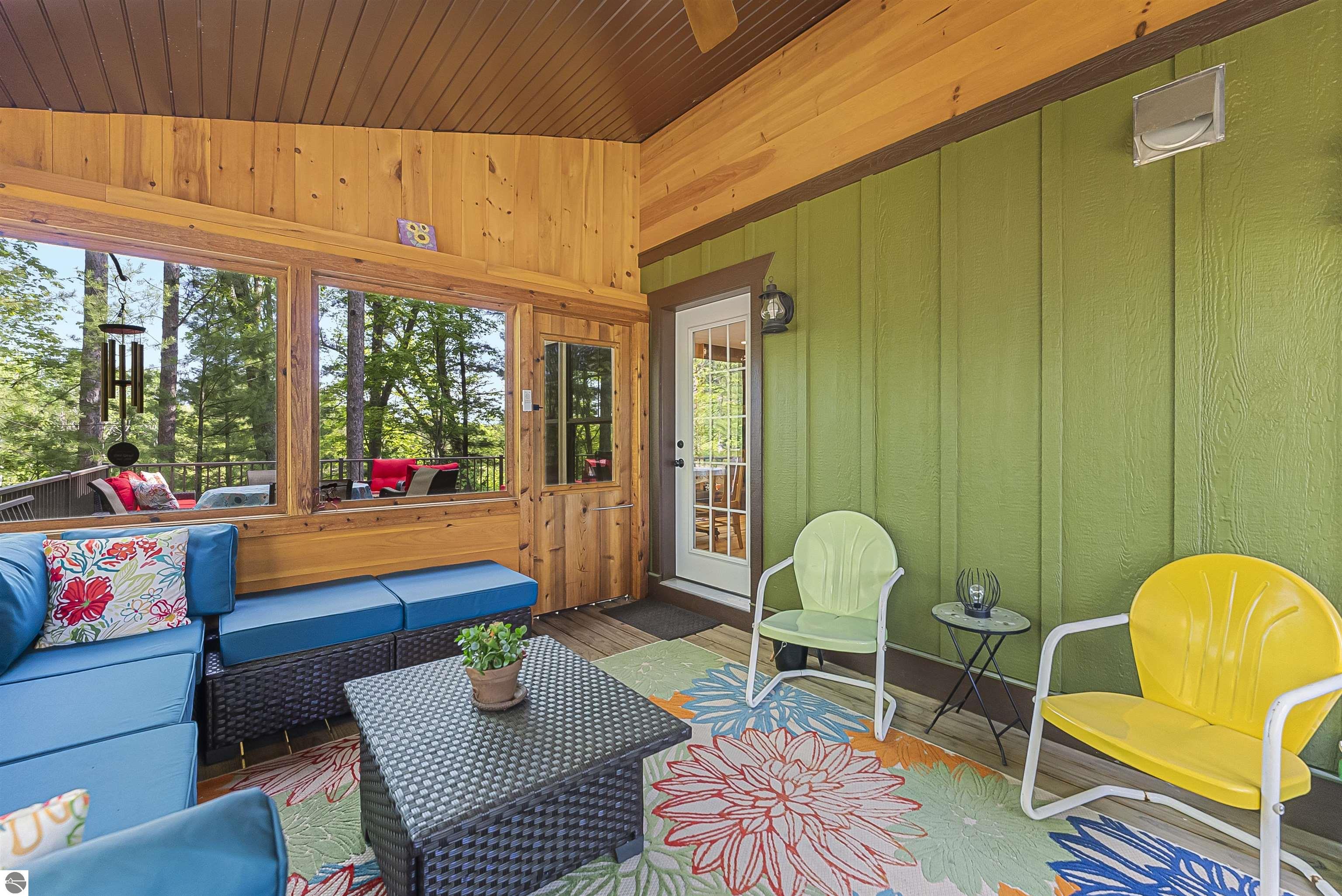 8088 N Roberts Road