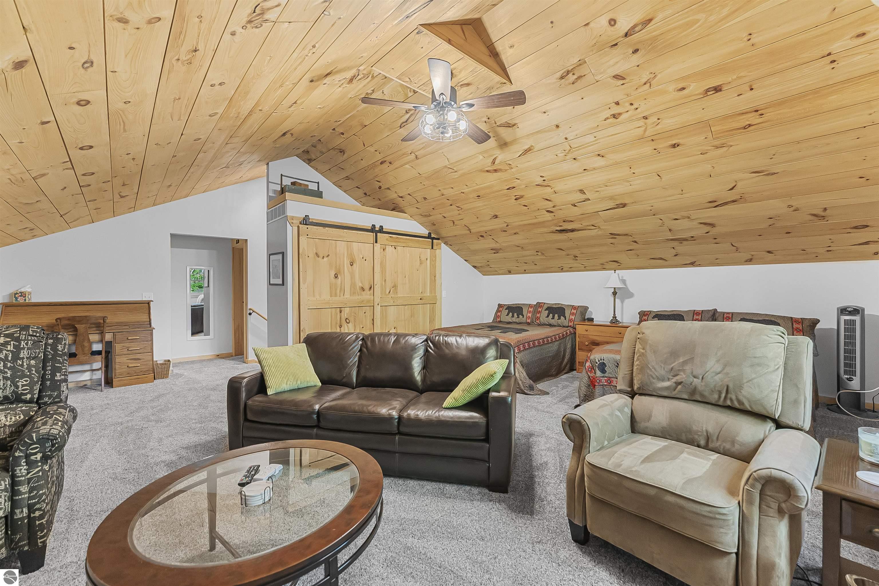 8088 N Roberts Road