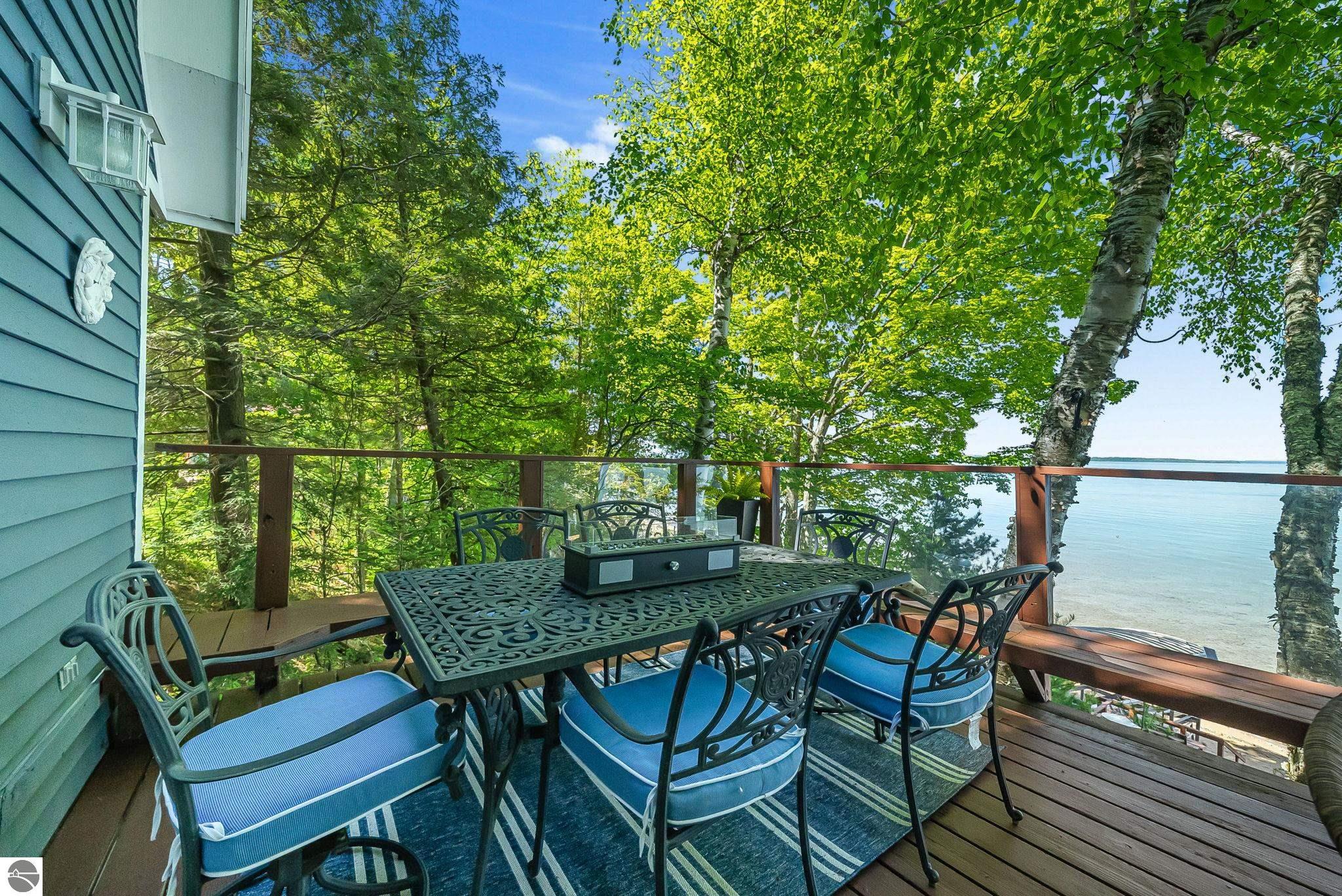 2014 Birchview Drive
