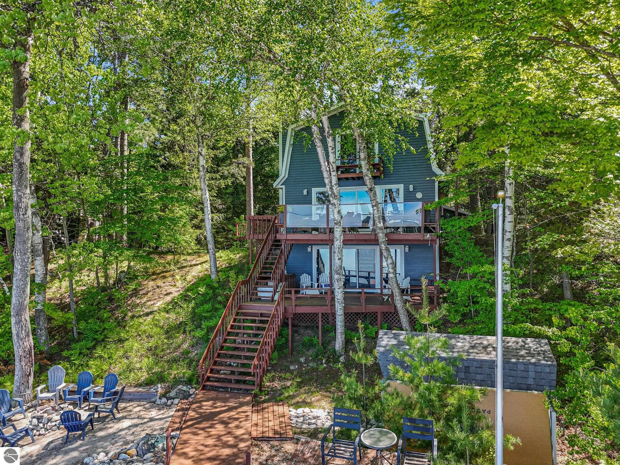 2014 Birchview Drive