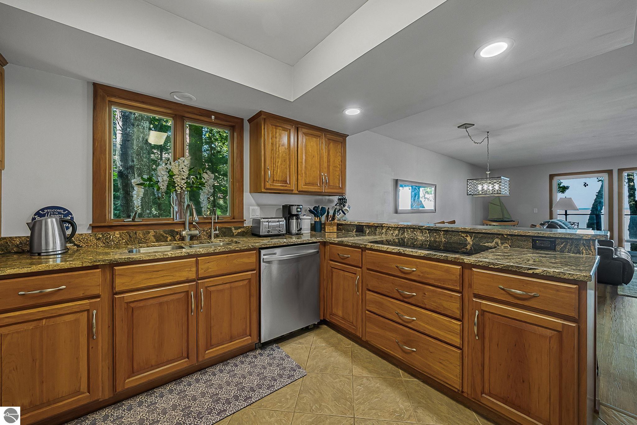 2014 Birchview Drive