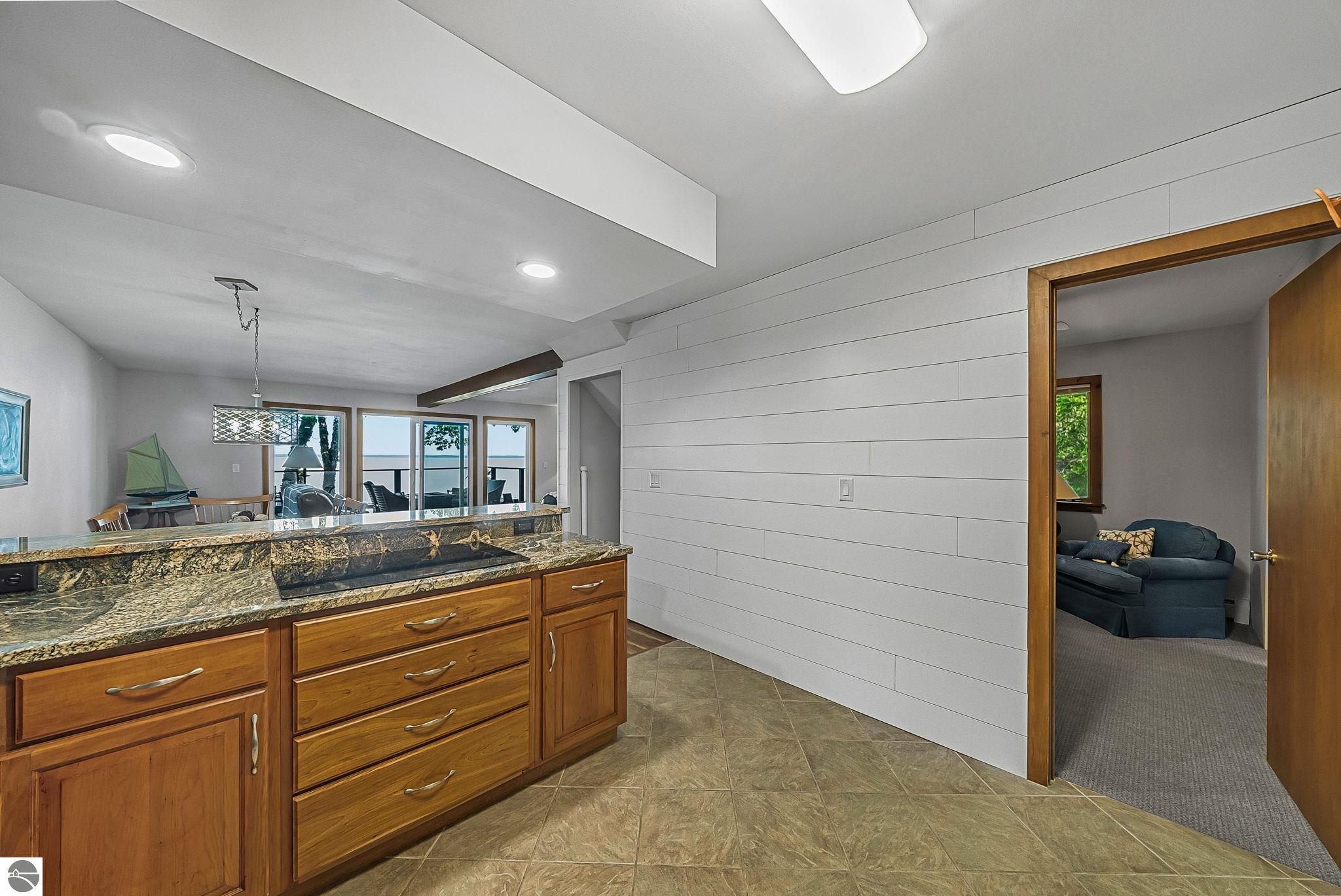2014 Birchview Drive