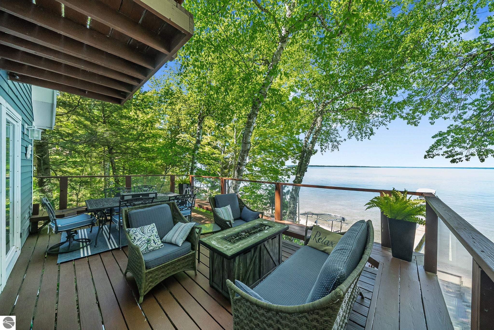 2014 Birchview Drive