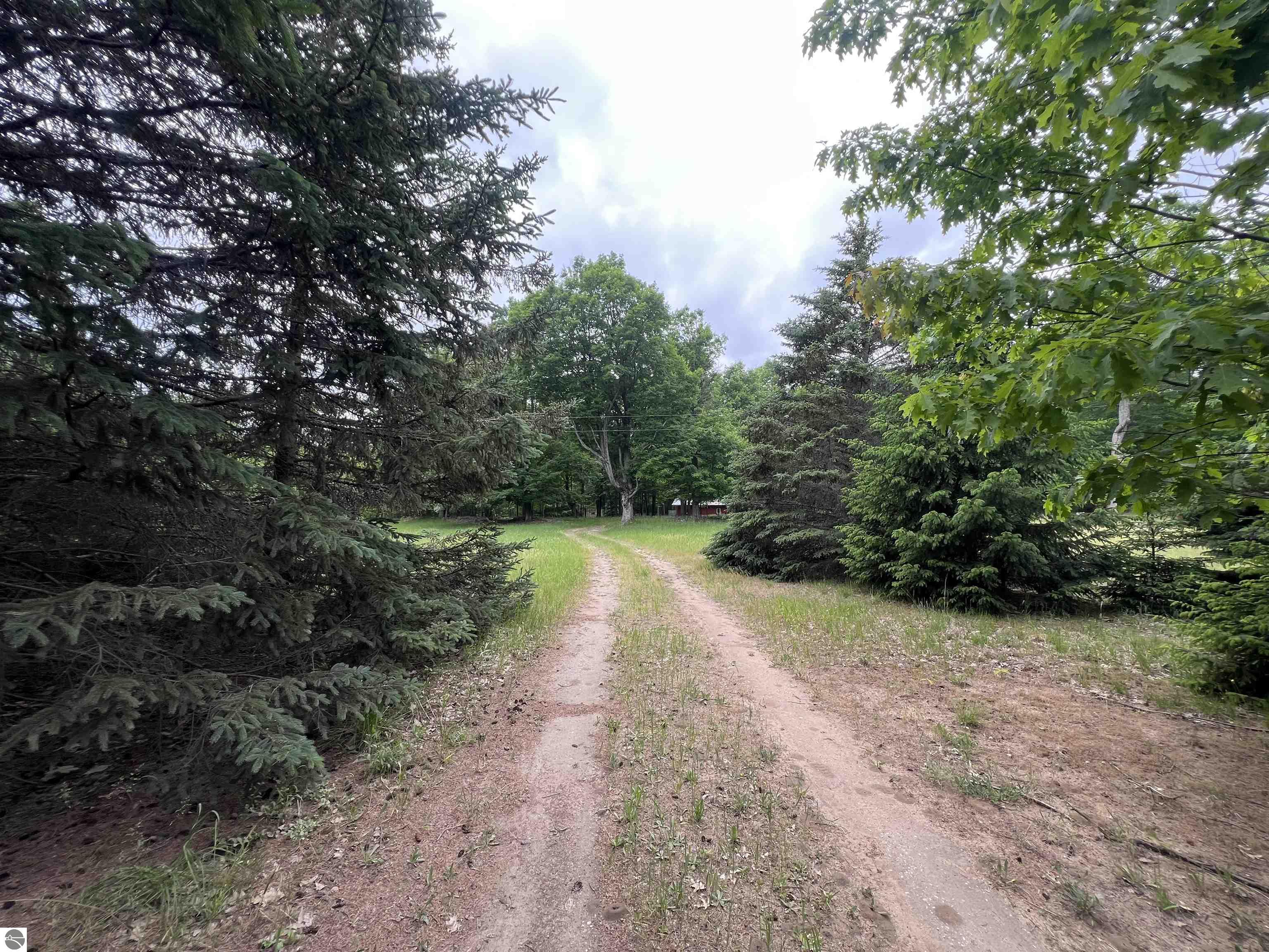 4169 N 25 Road