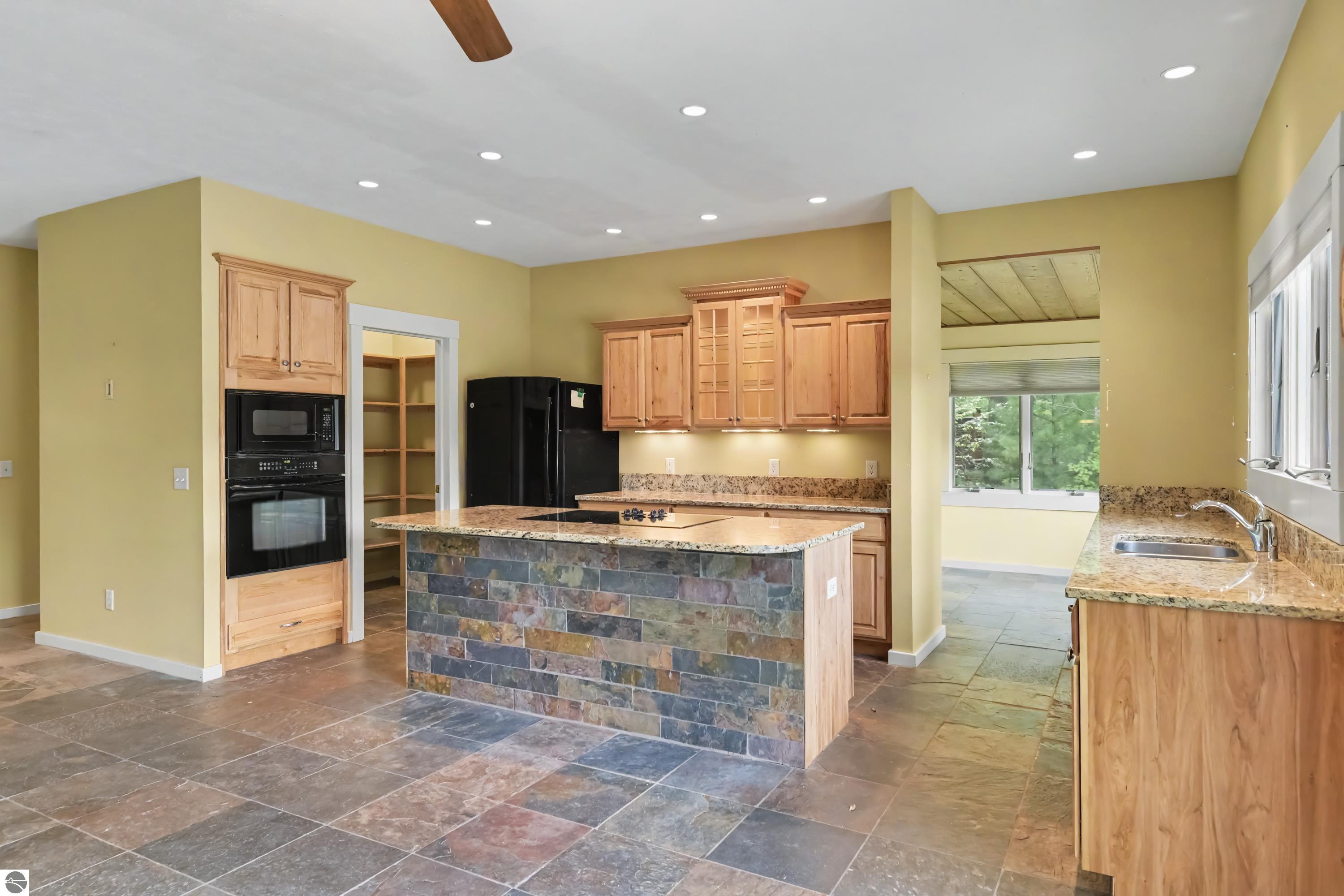 3870 Harolds Road