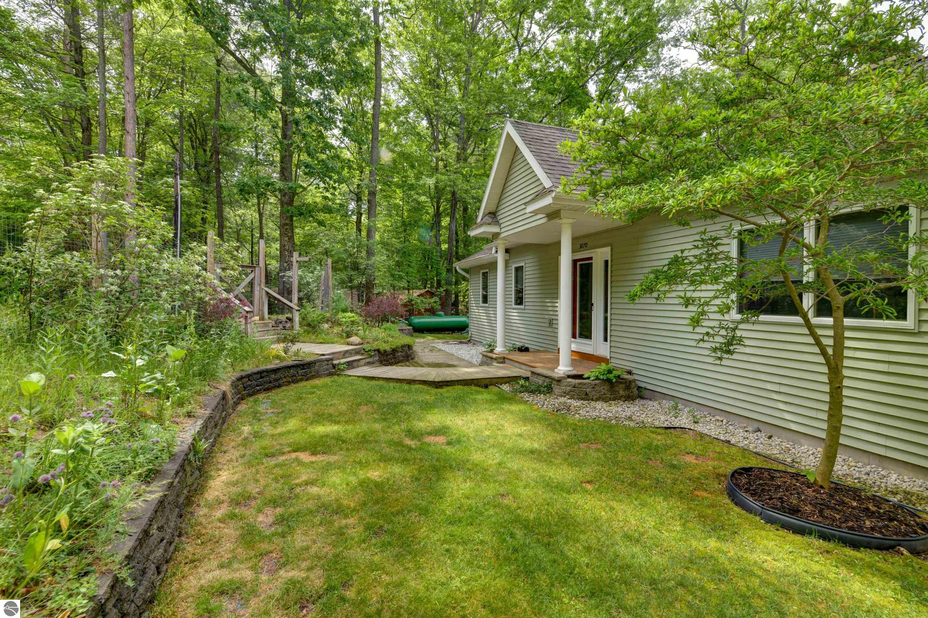 3870 Harolds Road