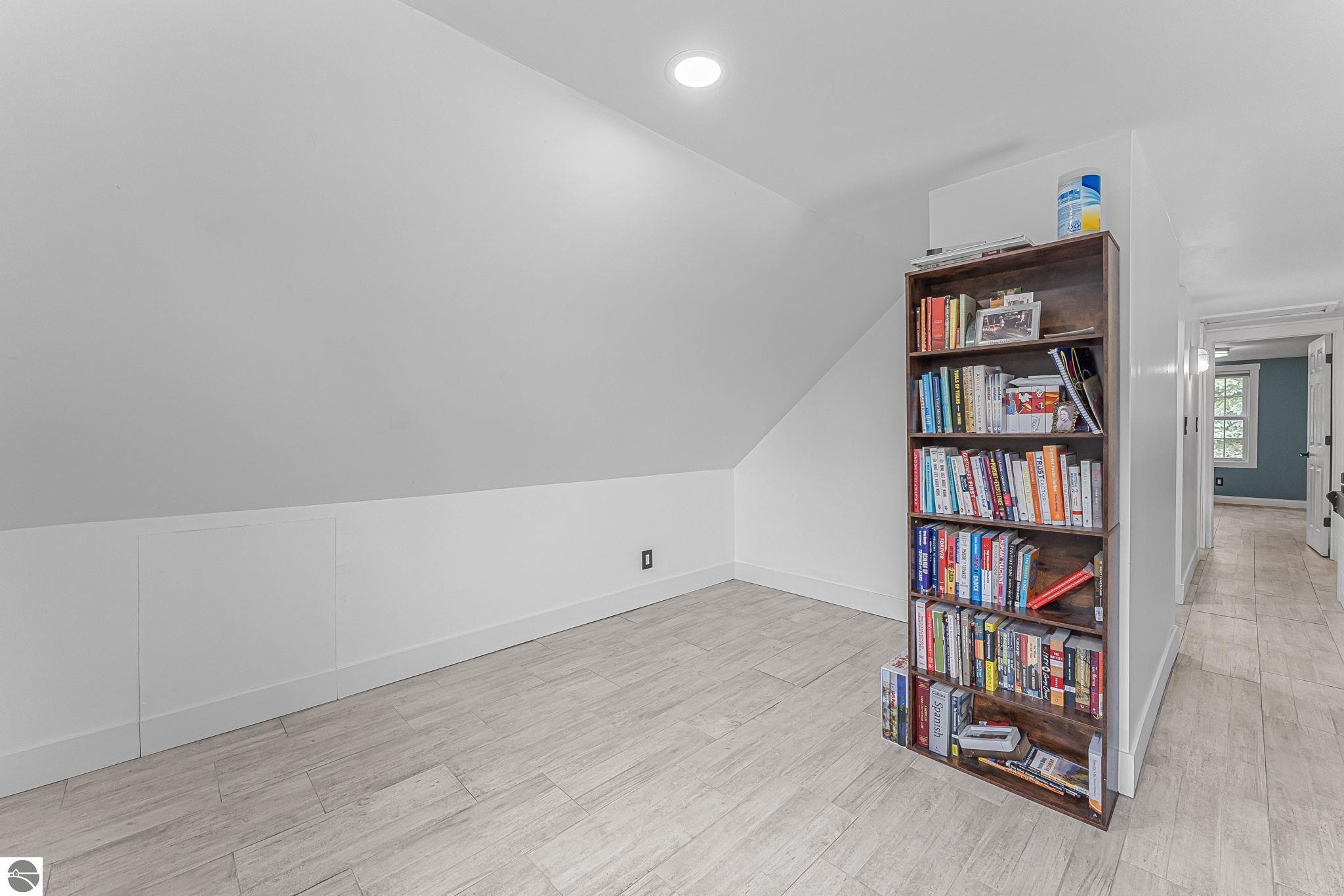 7284 S West Bayshore Drive