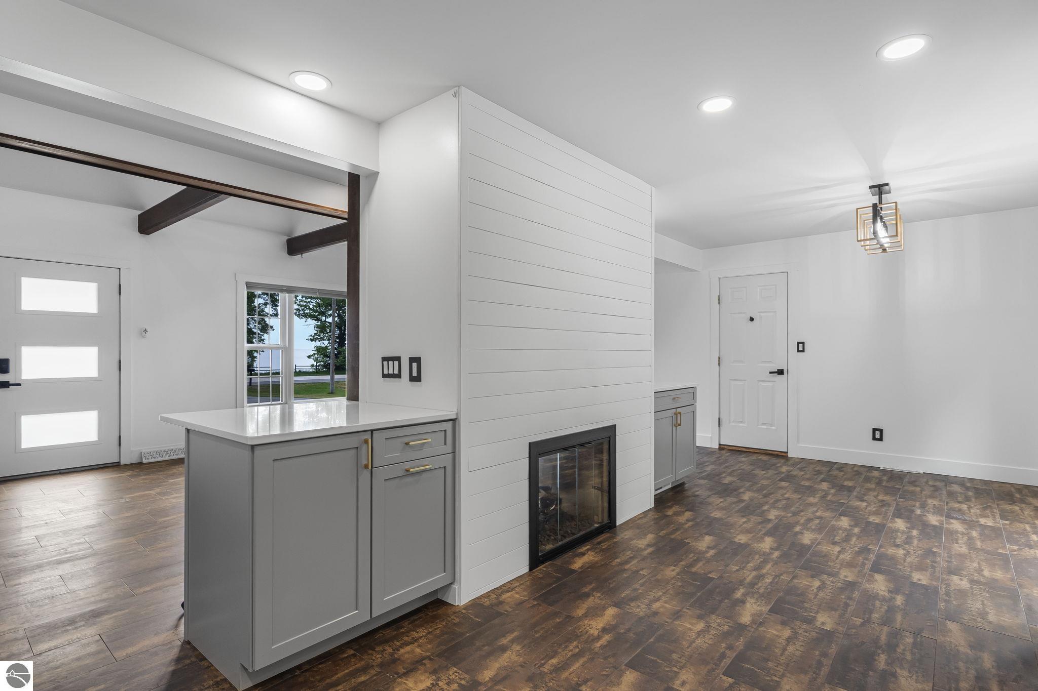7284 S West Bayshore Drive