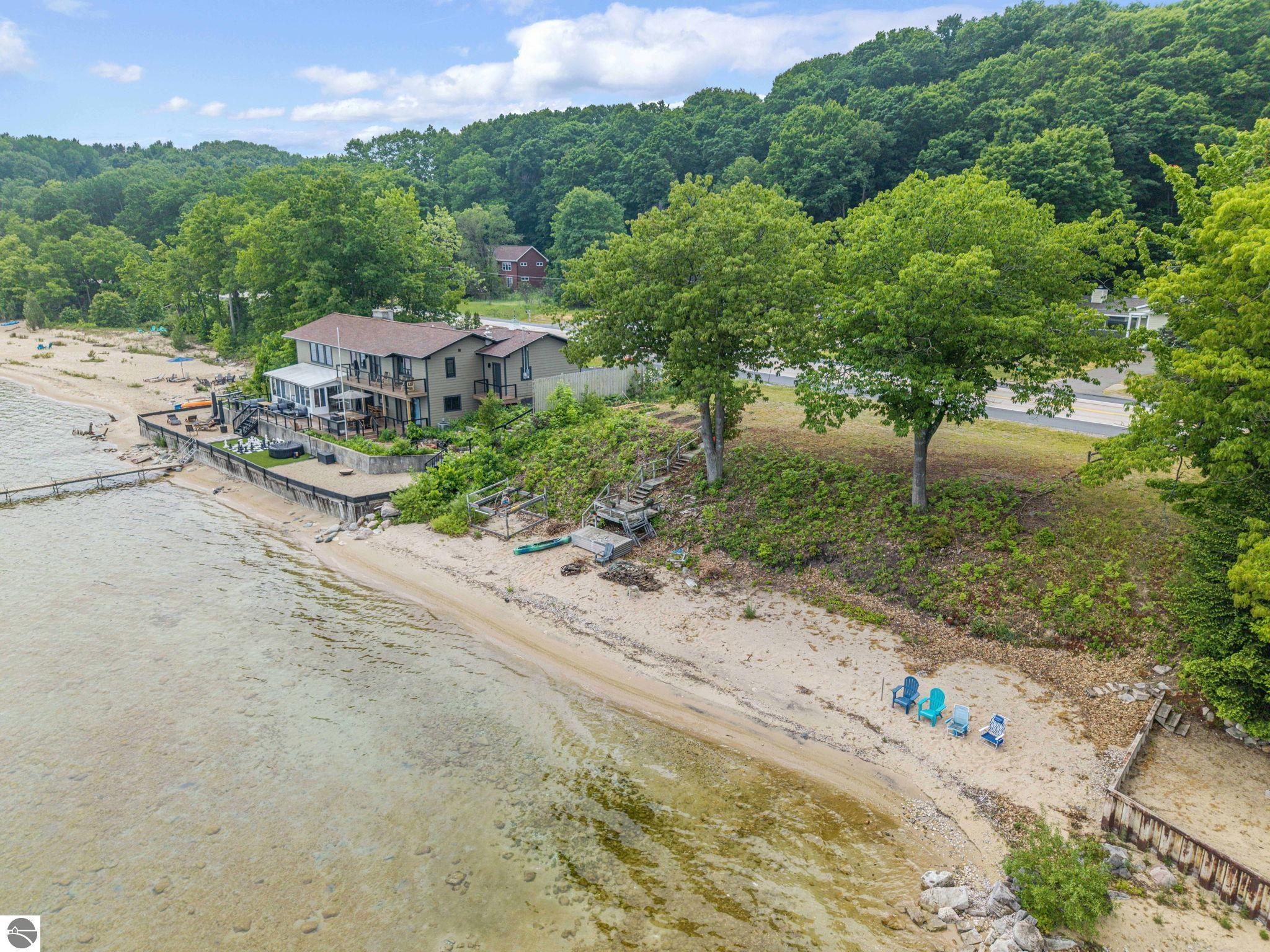 7284 S West Bayshore Drive