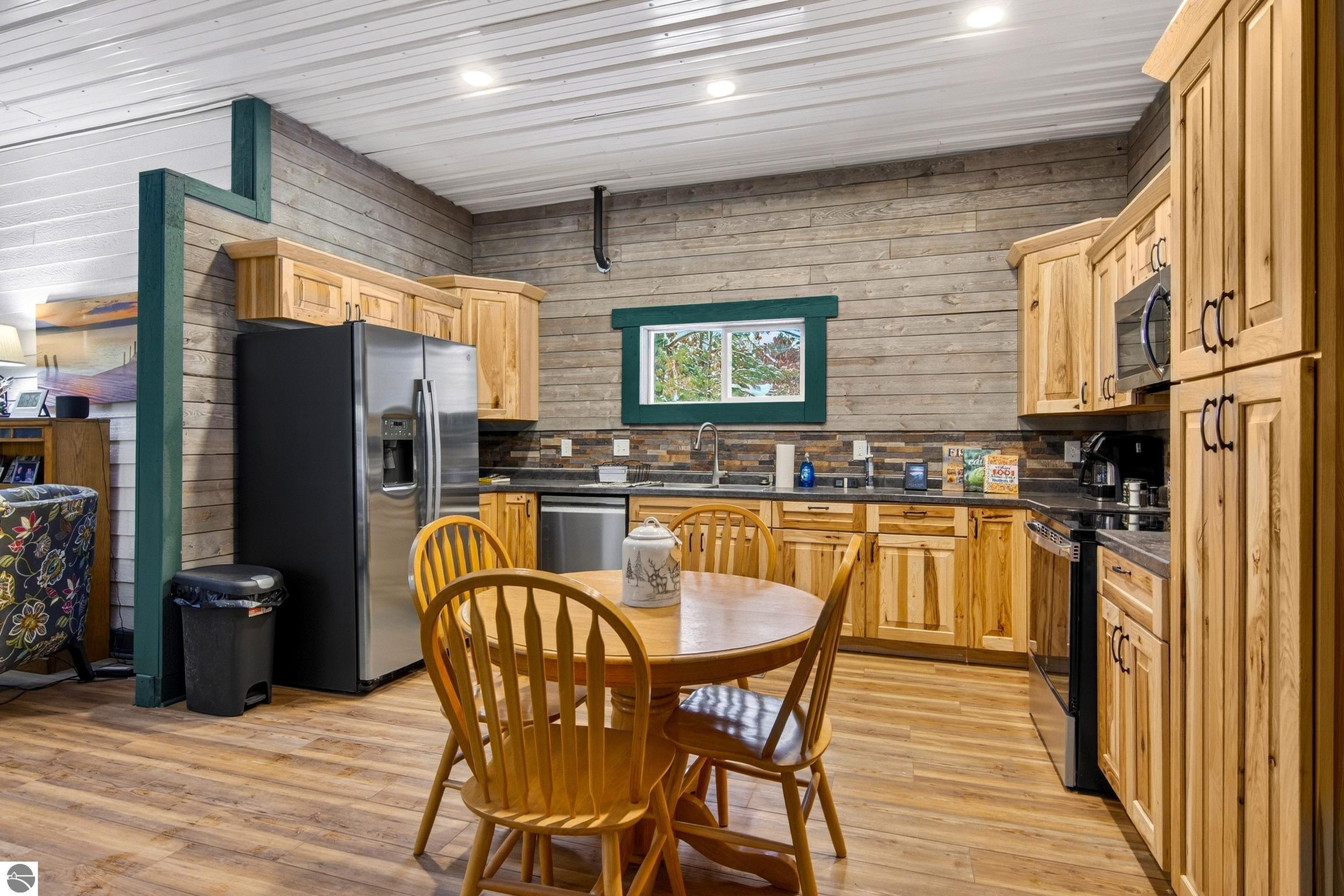 11775 Country Acres Drive
