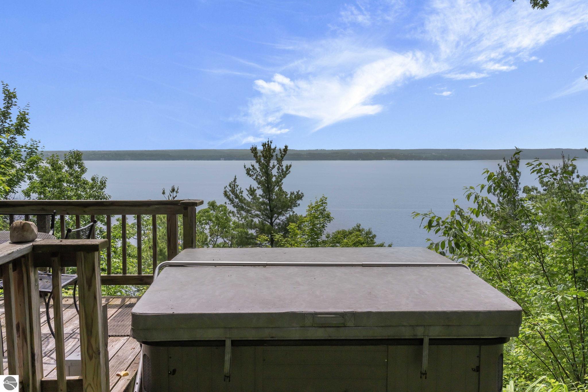3058 Ishpeming Trail