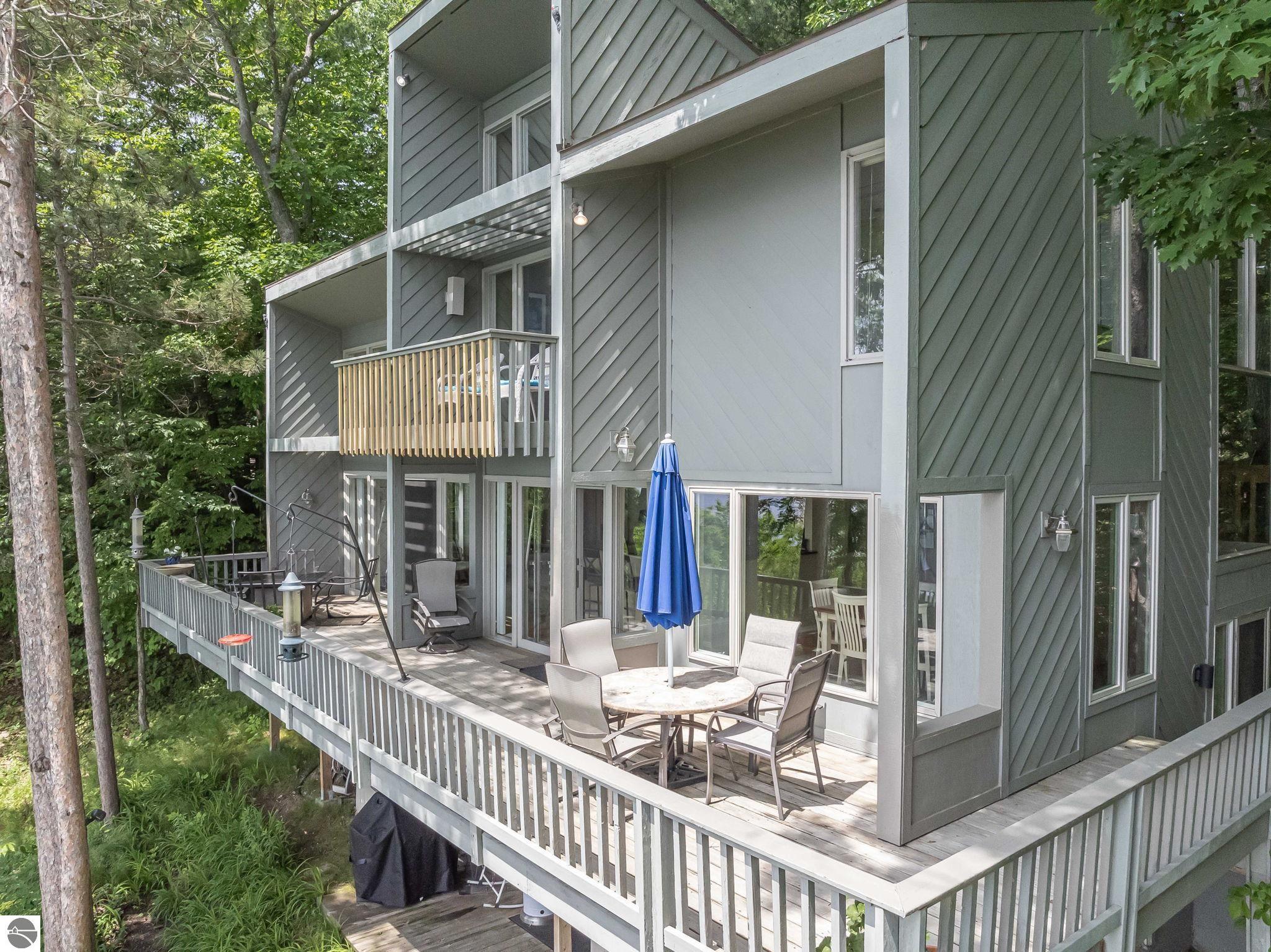 3058 Ishpeming Trail