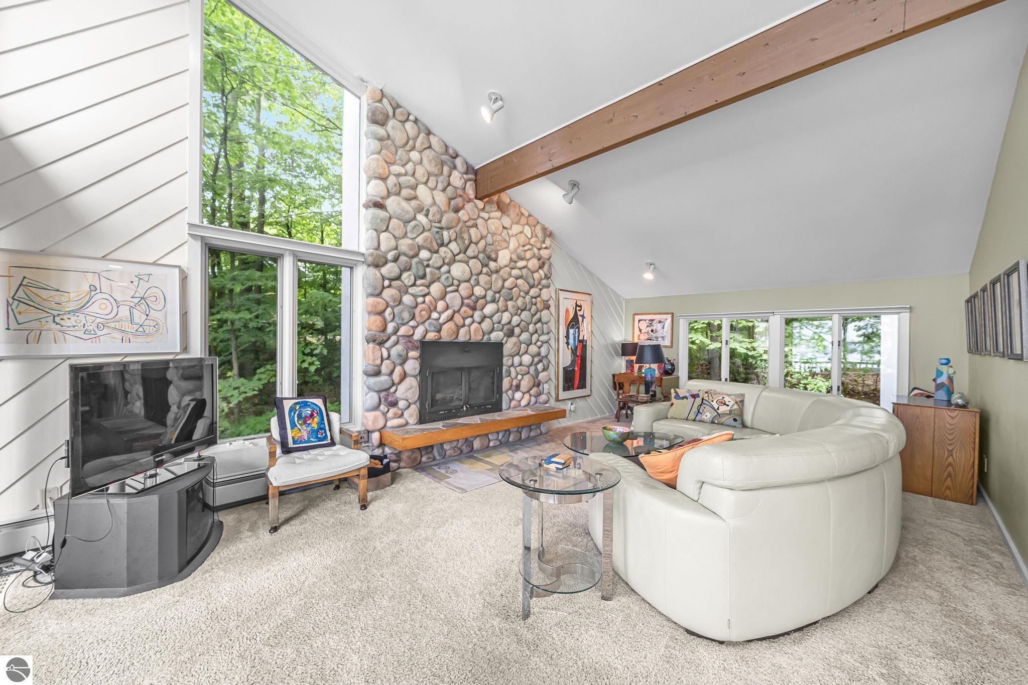 3058 Ishpeming Trail