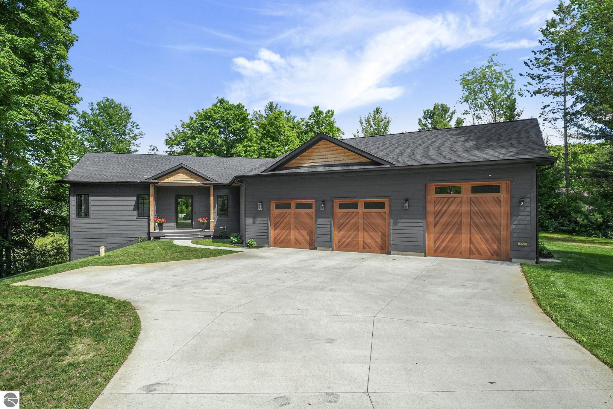 677 Blueberry Ridge
