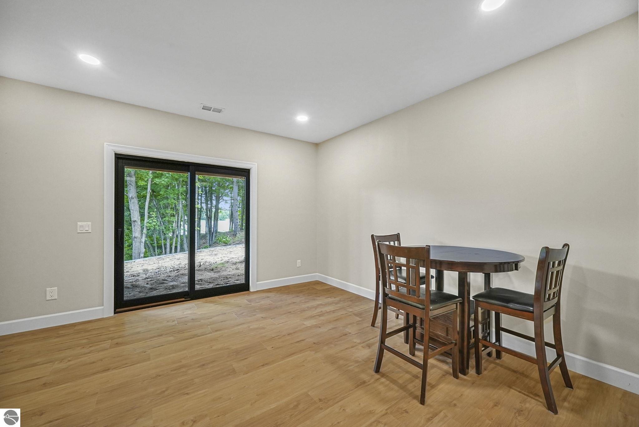 677 Blueberry Ridge