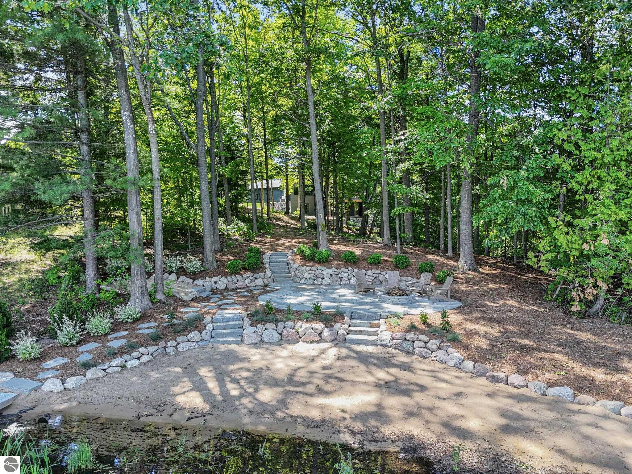 677 Blueberry Ridge